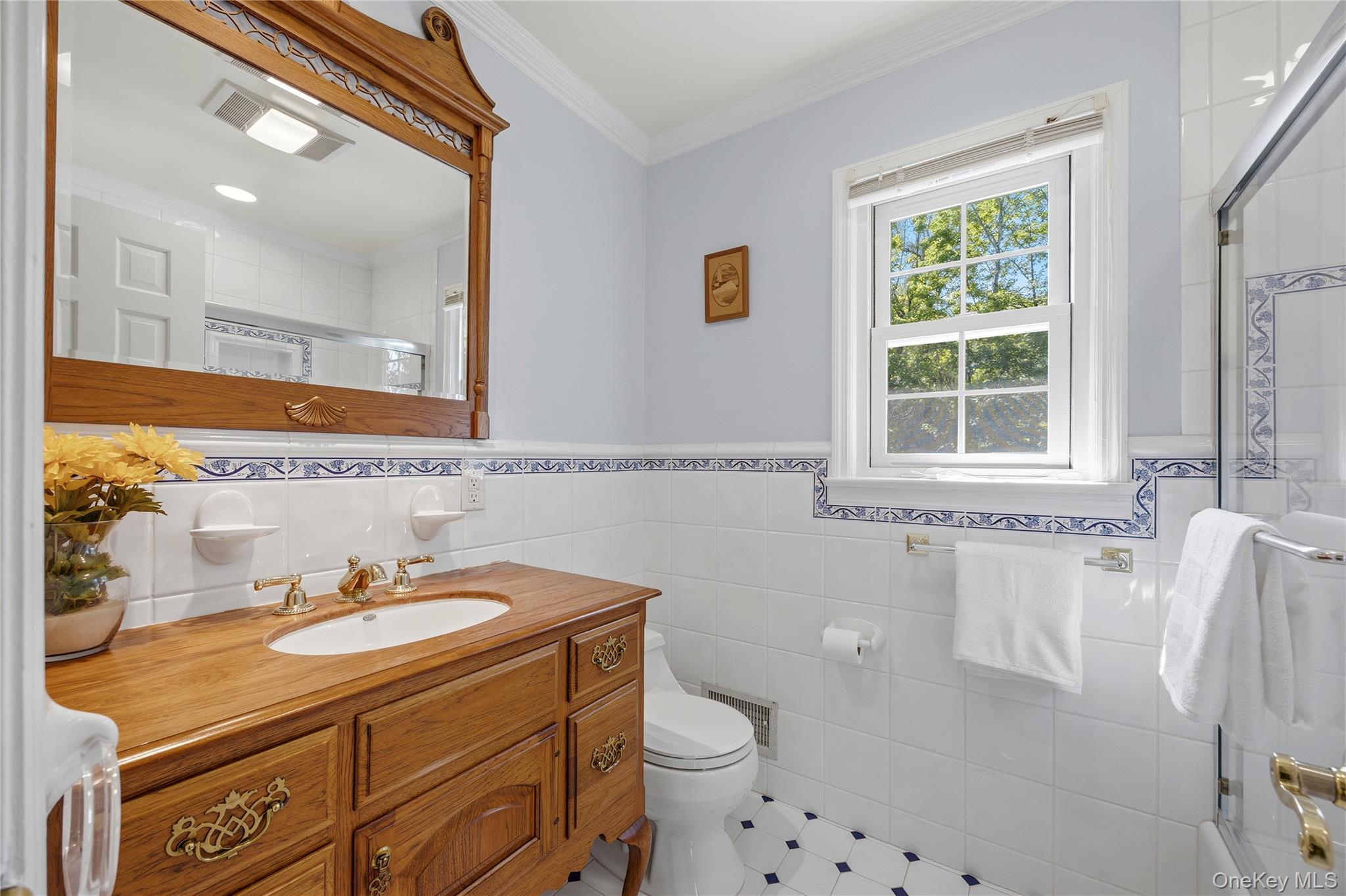 Photo 33 of this property