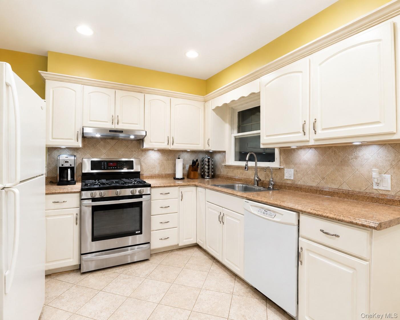 Photo 7 of this property
