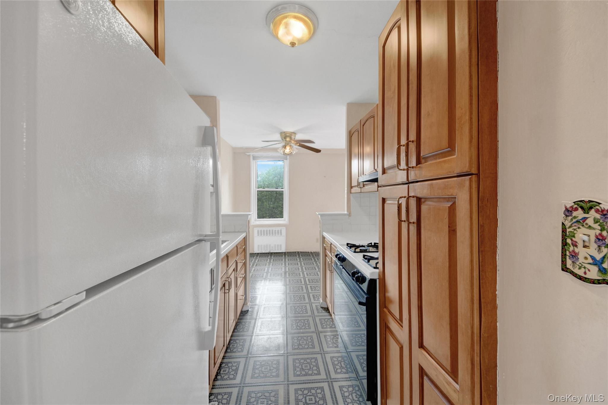 Photo 4 of this property
