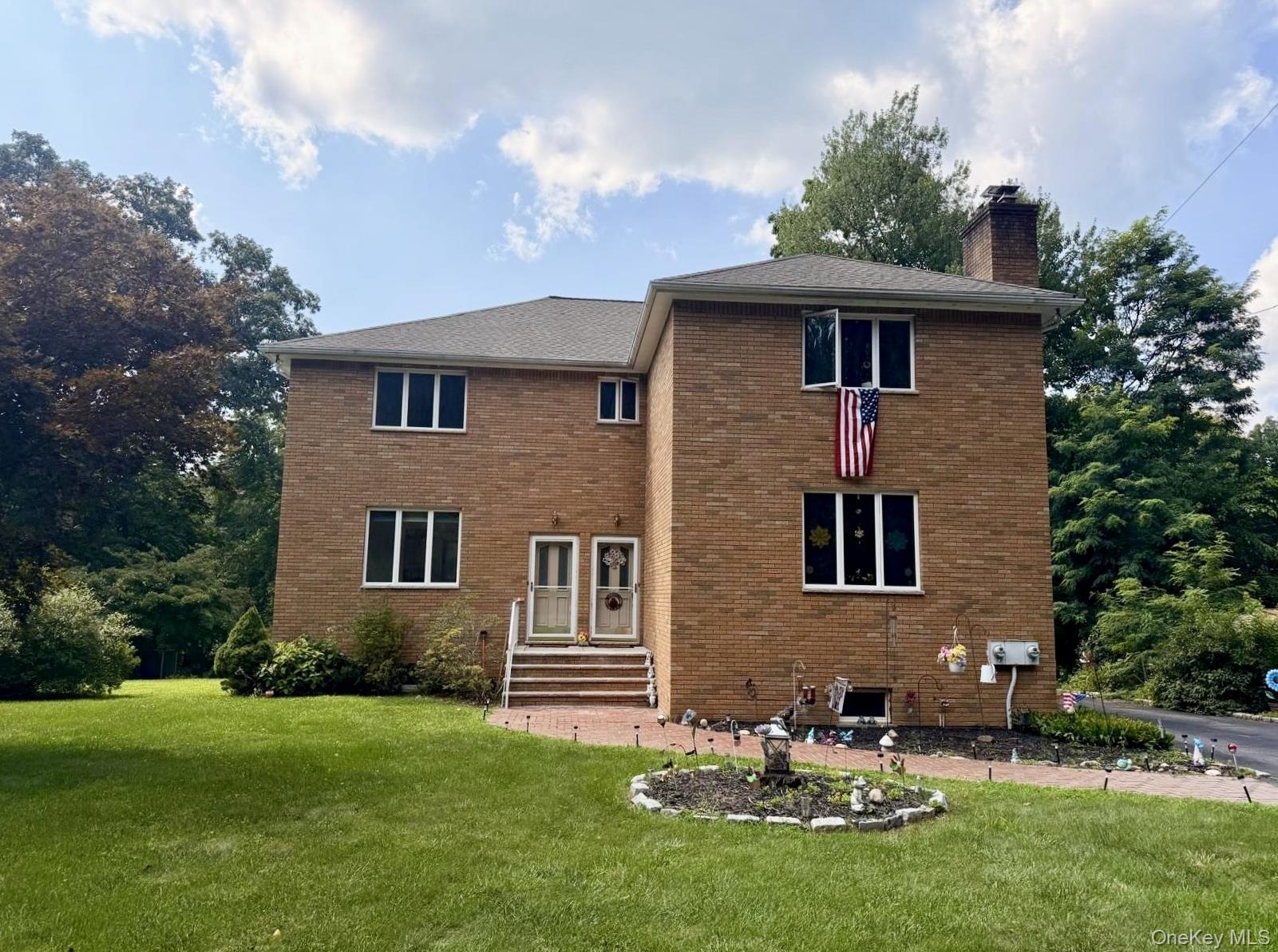 Meticulously maintained and move-in ready 2-bedroom, 1.5-bathroom rent...