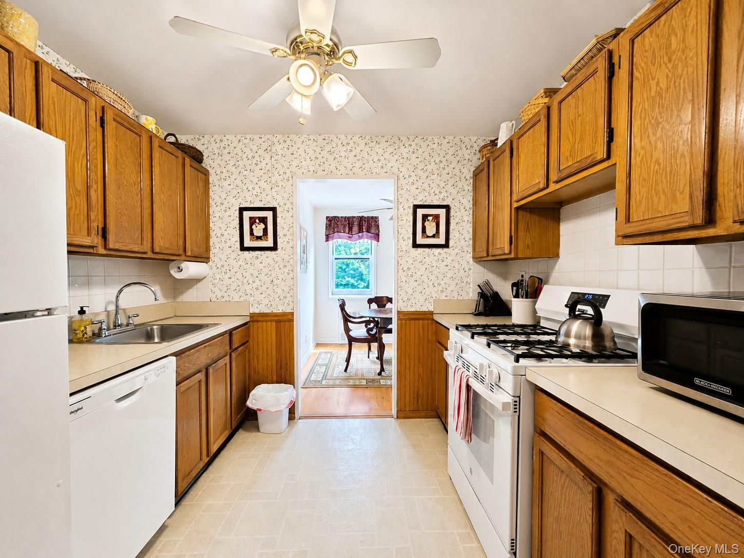 Photo 3 of this property