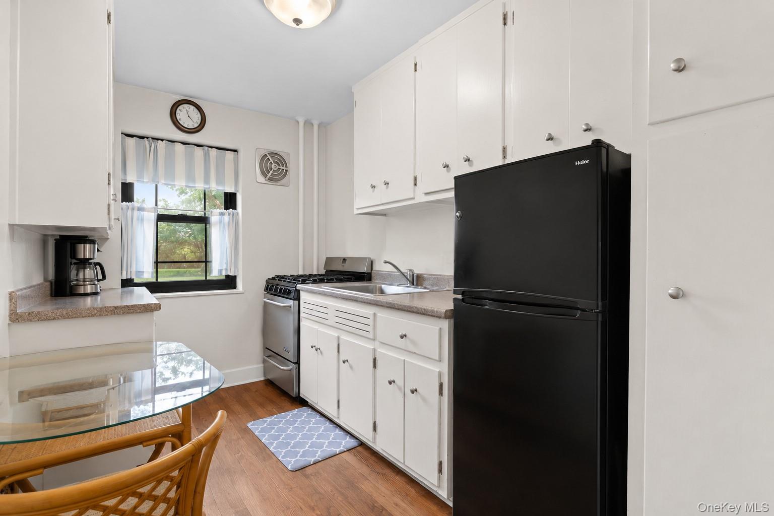 Photo 7 of this property