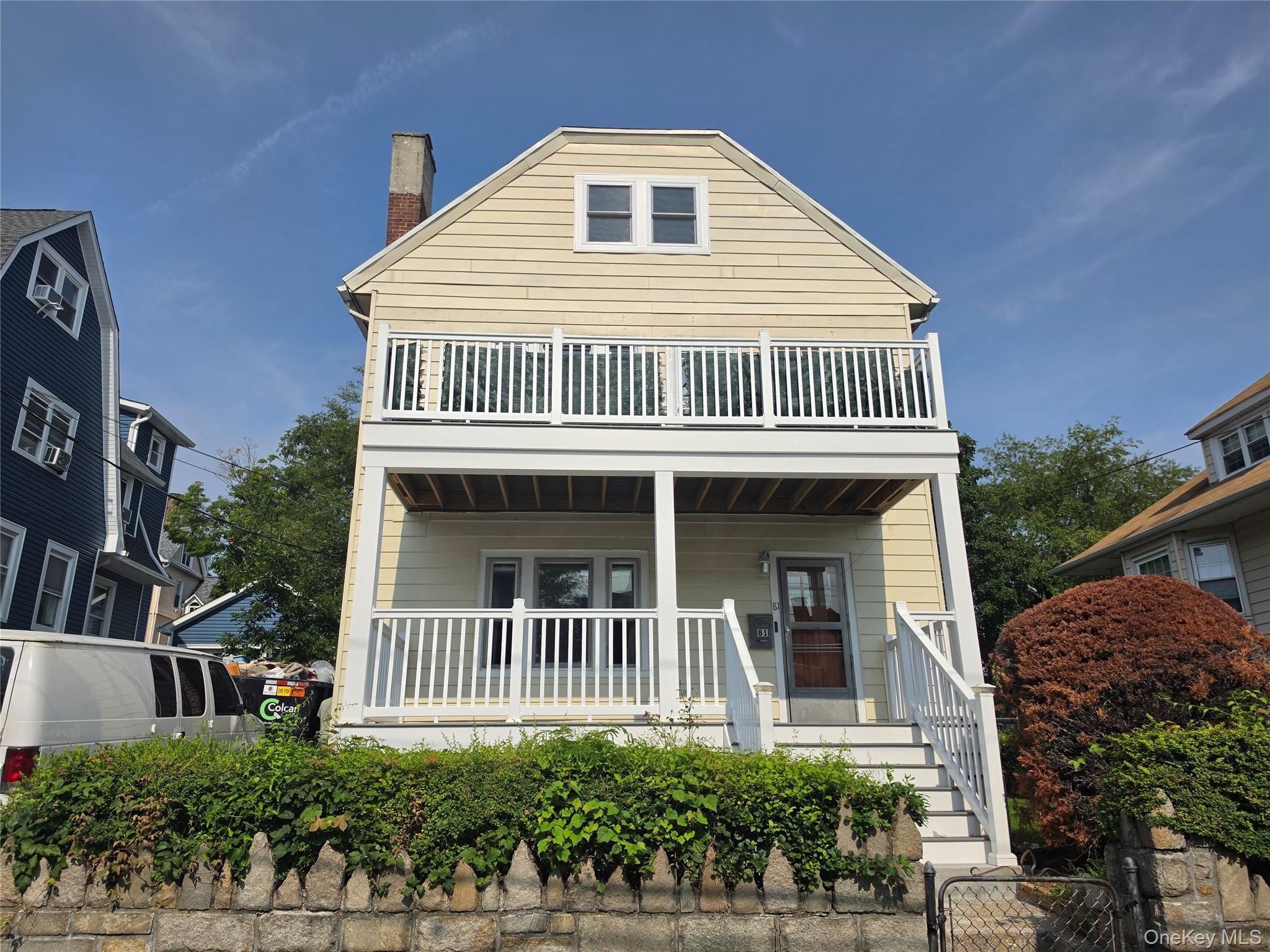 Come see this beautifully maintained 3-bedroom, 1-bathroom second-floo...