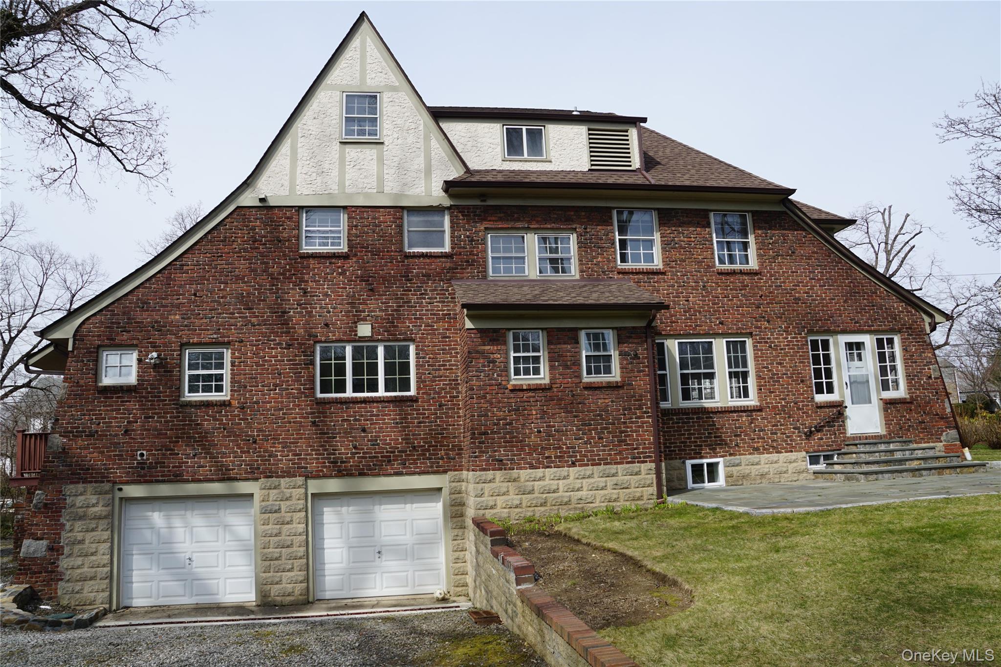 Photo 3 of this property