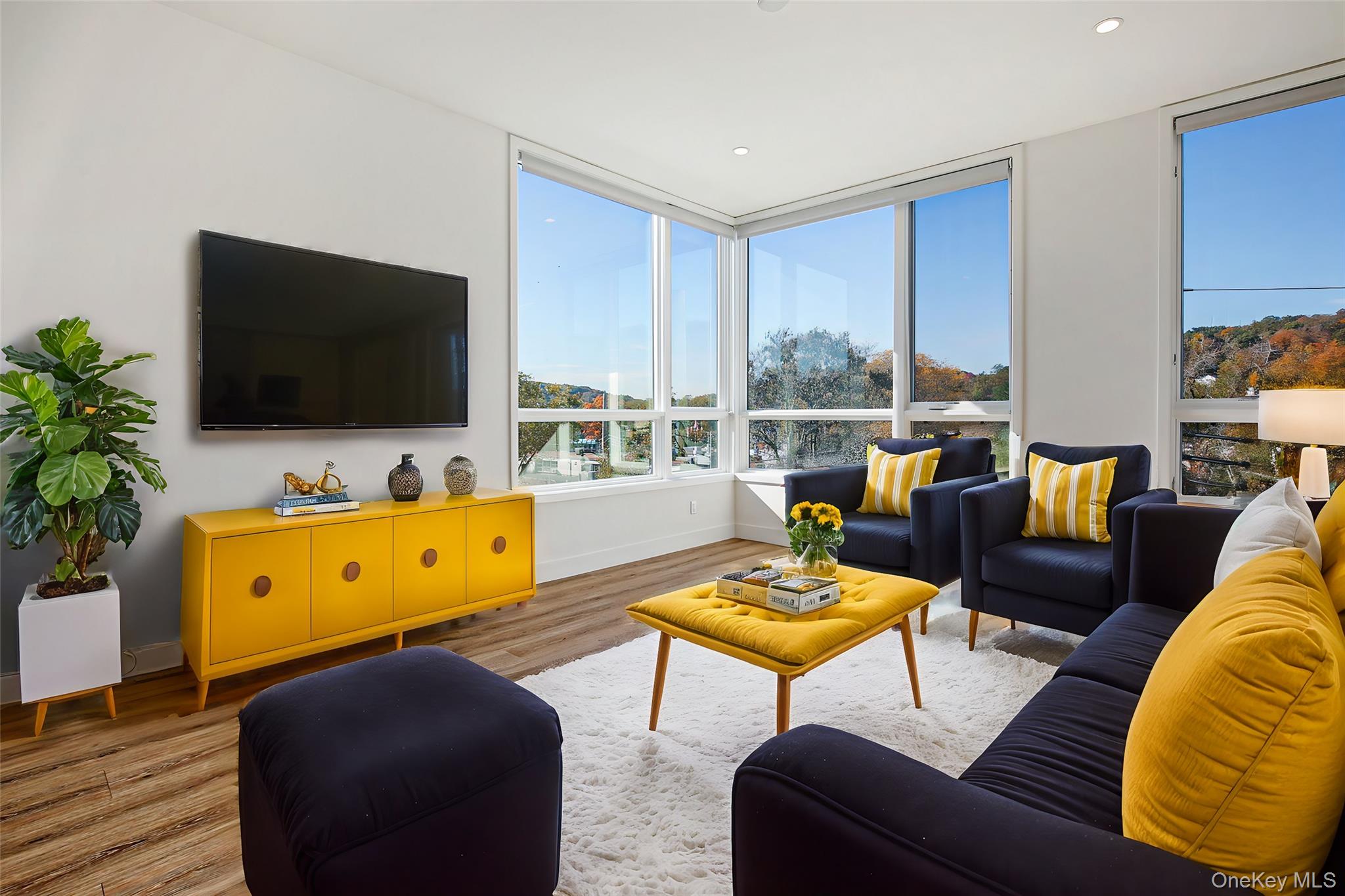 Welcome to Washington Avenue Lofts, where luxury meets convenience. Ou...