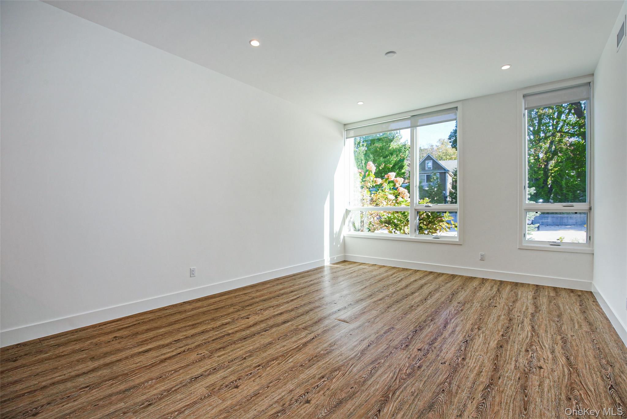 Photo 4 of this property