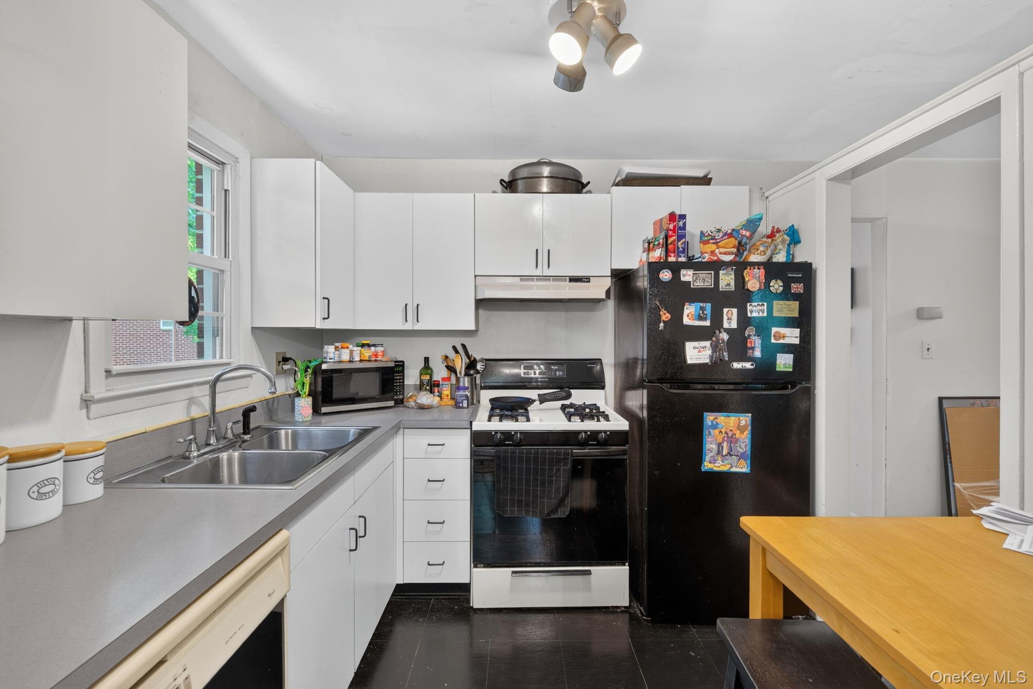 Photo 7 of this property