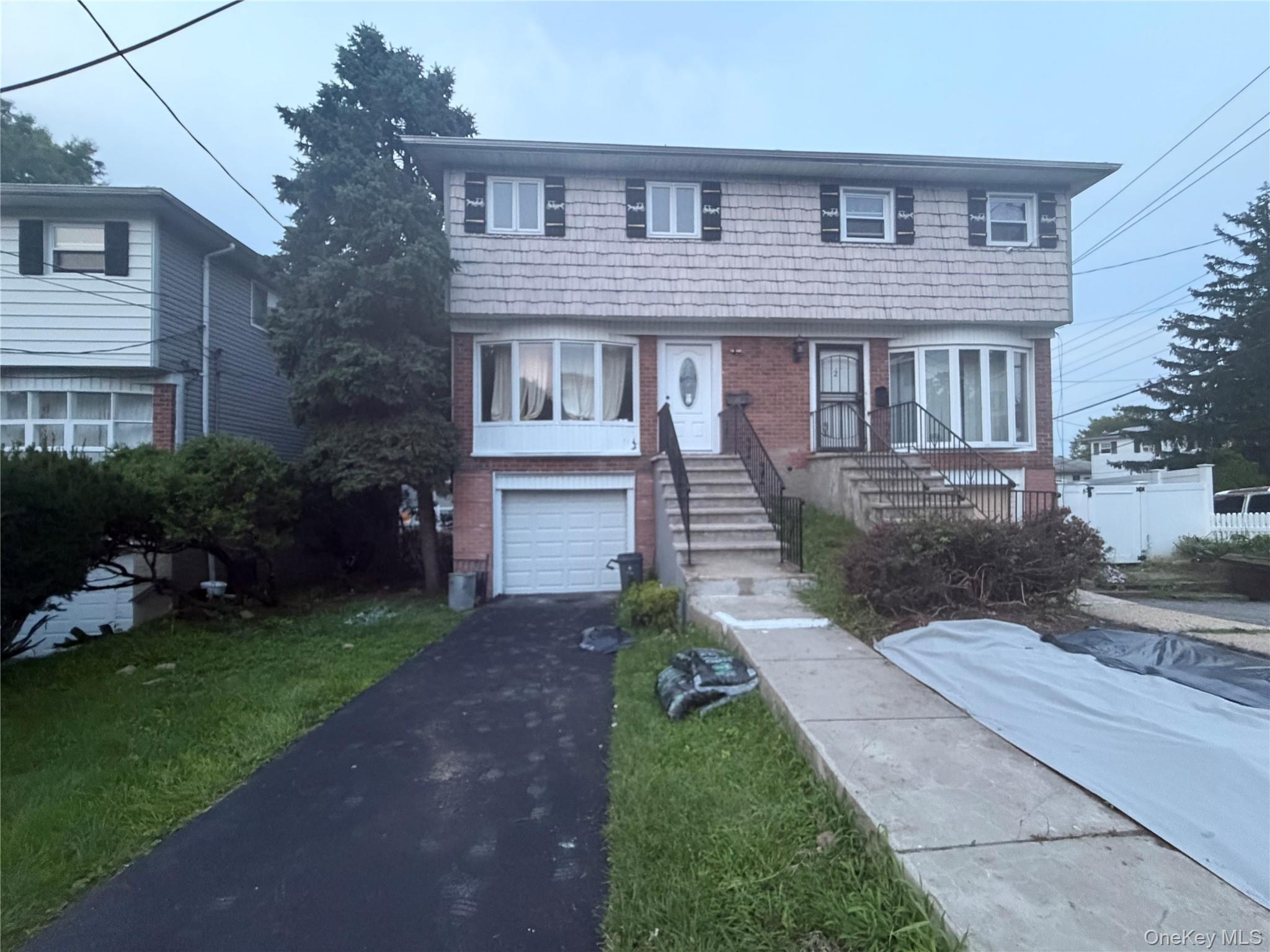 Large and updated 3 Br 3 Baths semi attached single family for rent in...