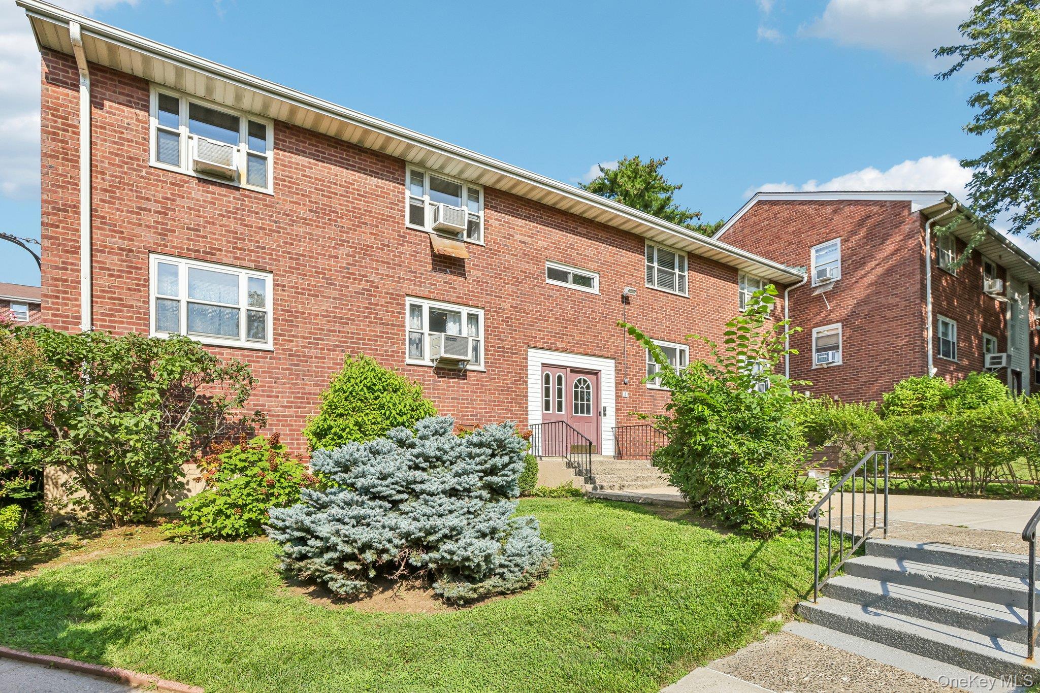 Welcome to this charming two-bedroom, one-bathroom garden apartment in...