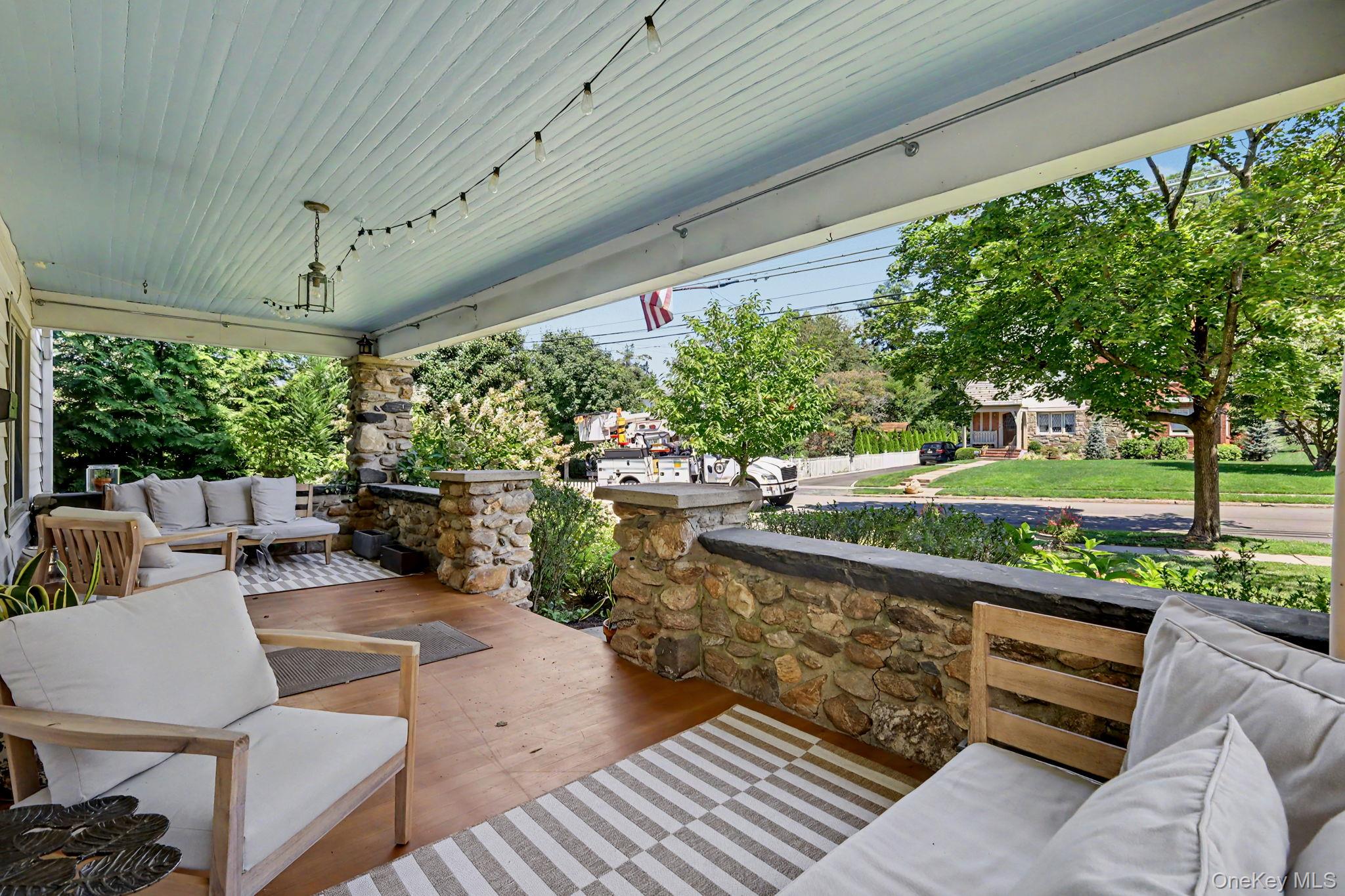 Photo 4 of this property