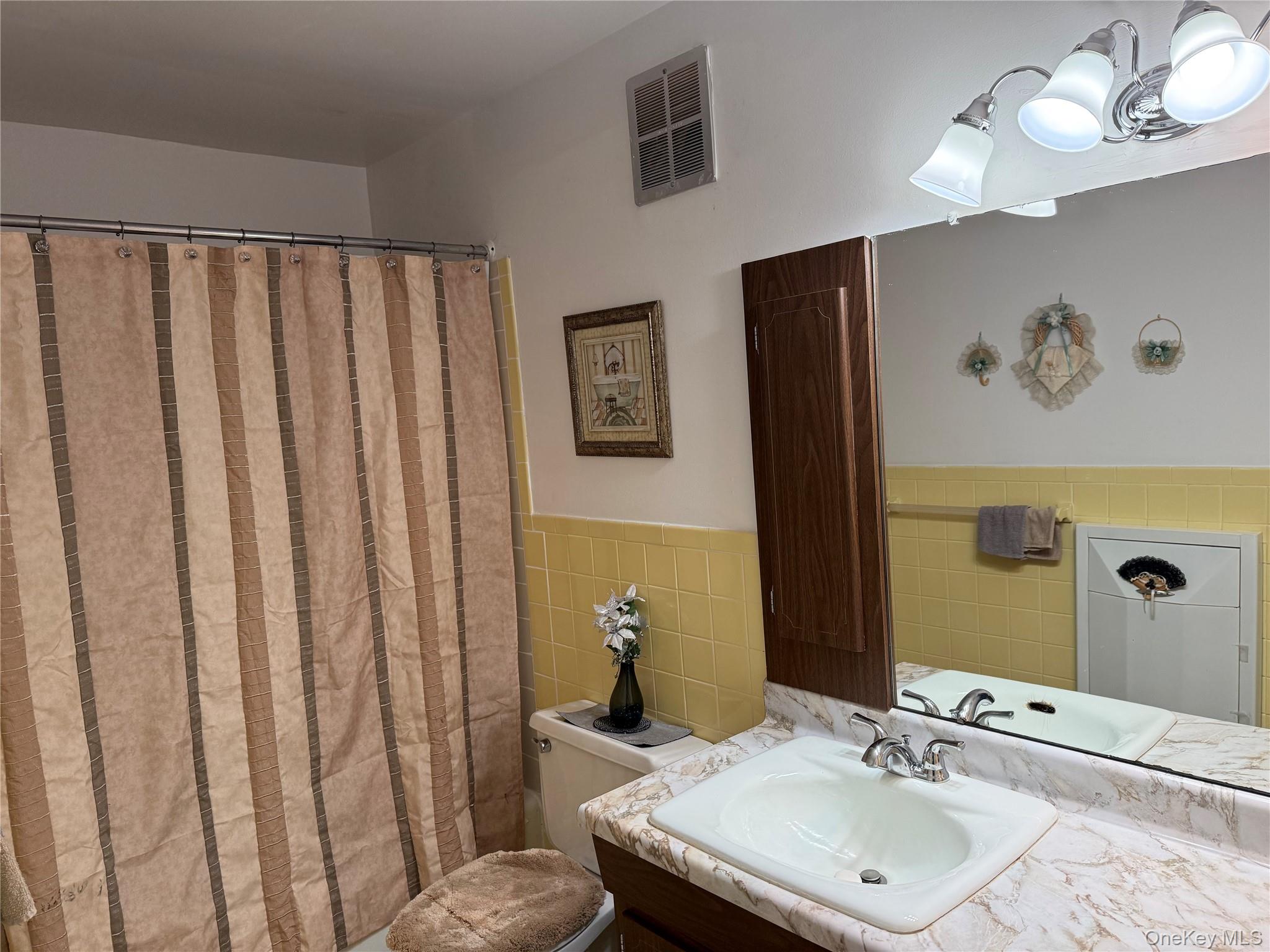 Photo 11 of this property