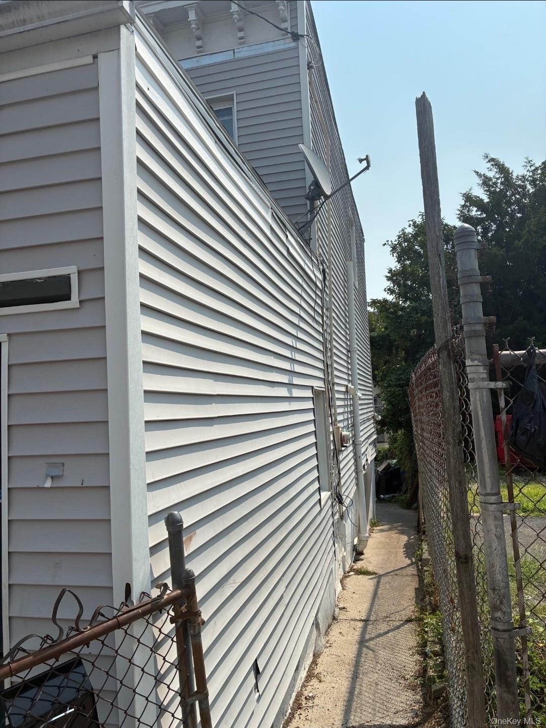 Photo 3 of this property