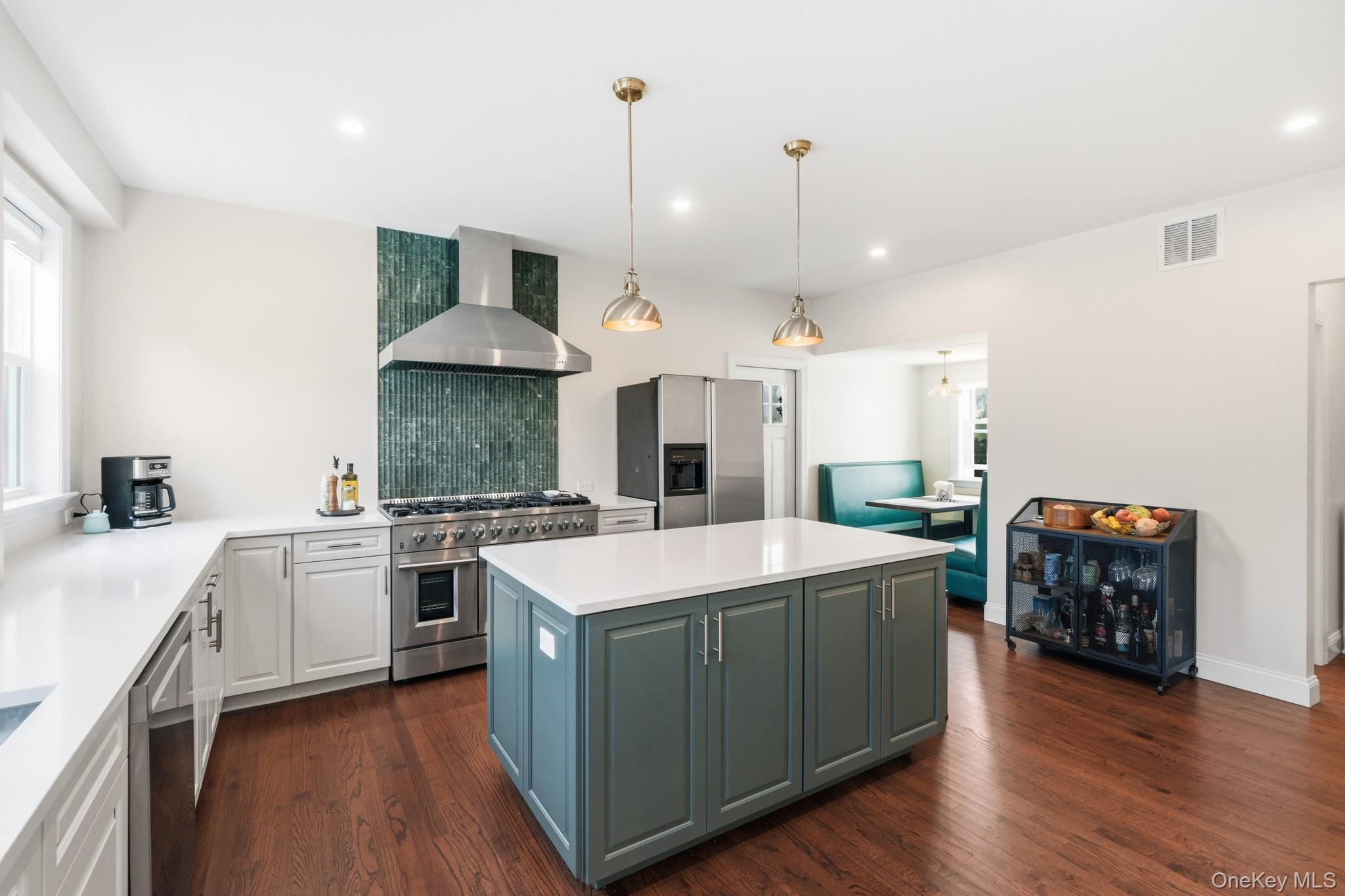 Photo 9 of this property