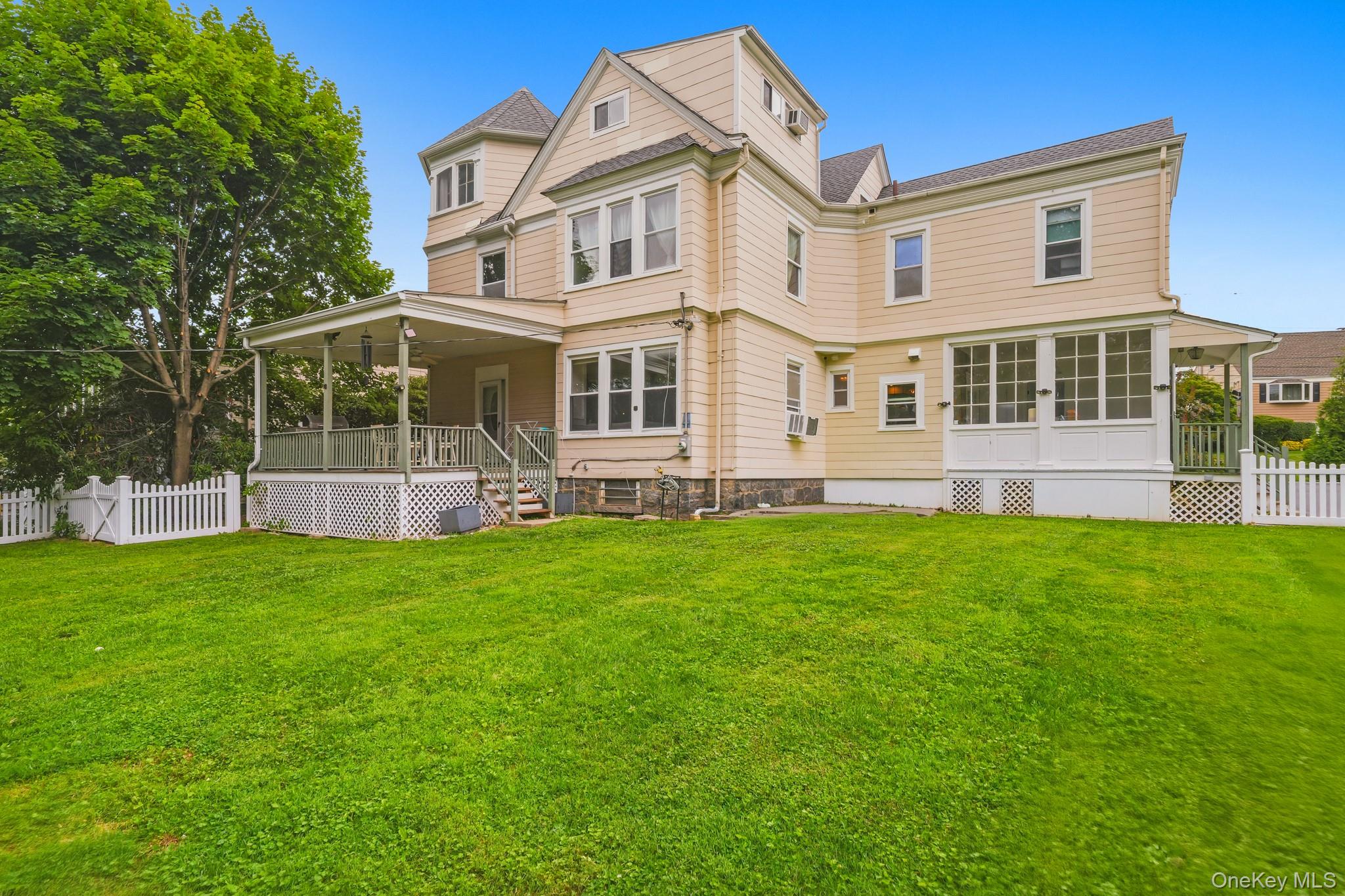 Photo 32 of this property