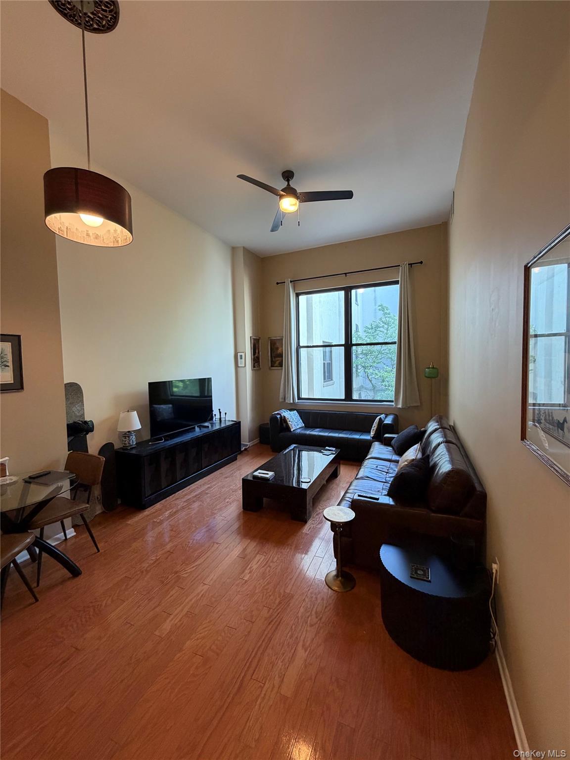 Photo 4 of this property