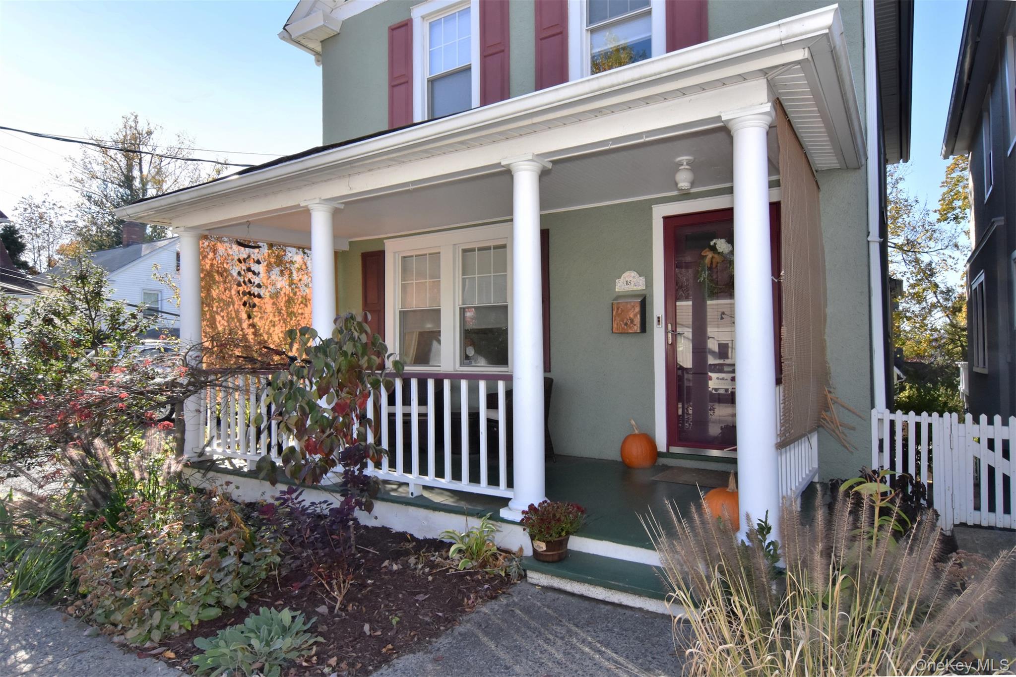 18 Grinnell Street is an Irvington-on-Hudson original, perfectly situa...