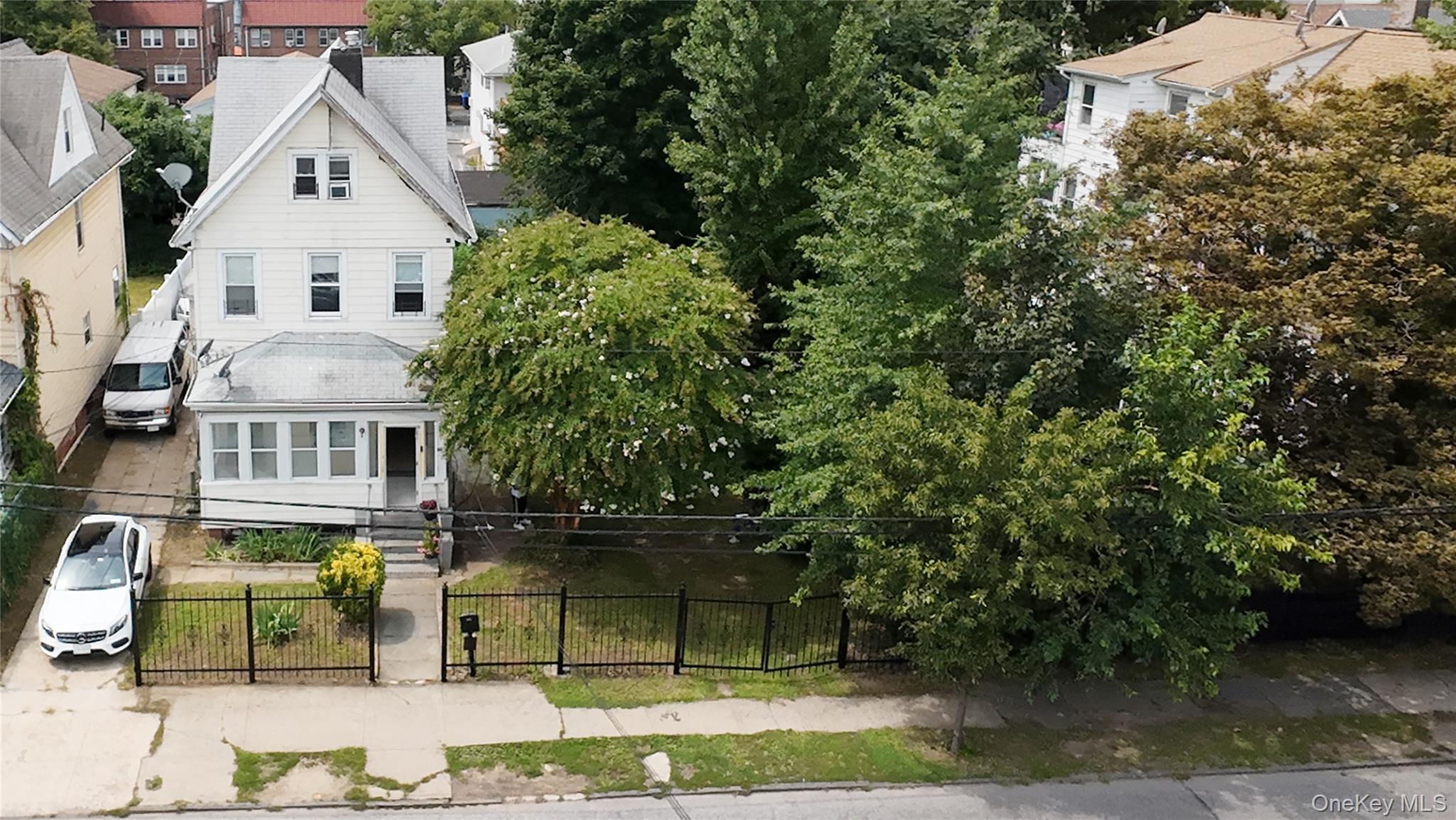 Legal multifamily duplex in Mount Vernon, NY paired with an adjacent b...