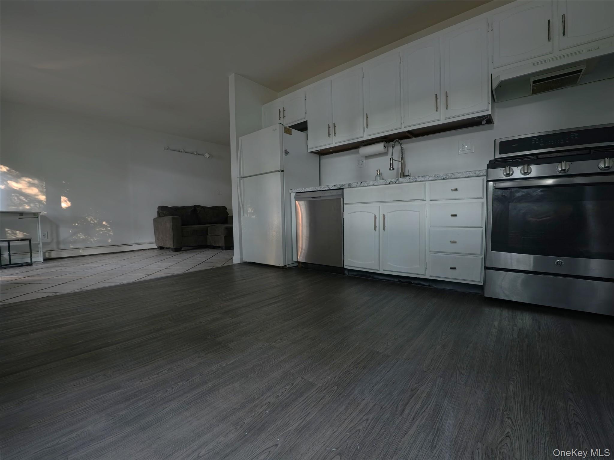 Photo 4 of this property