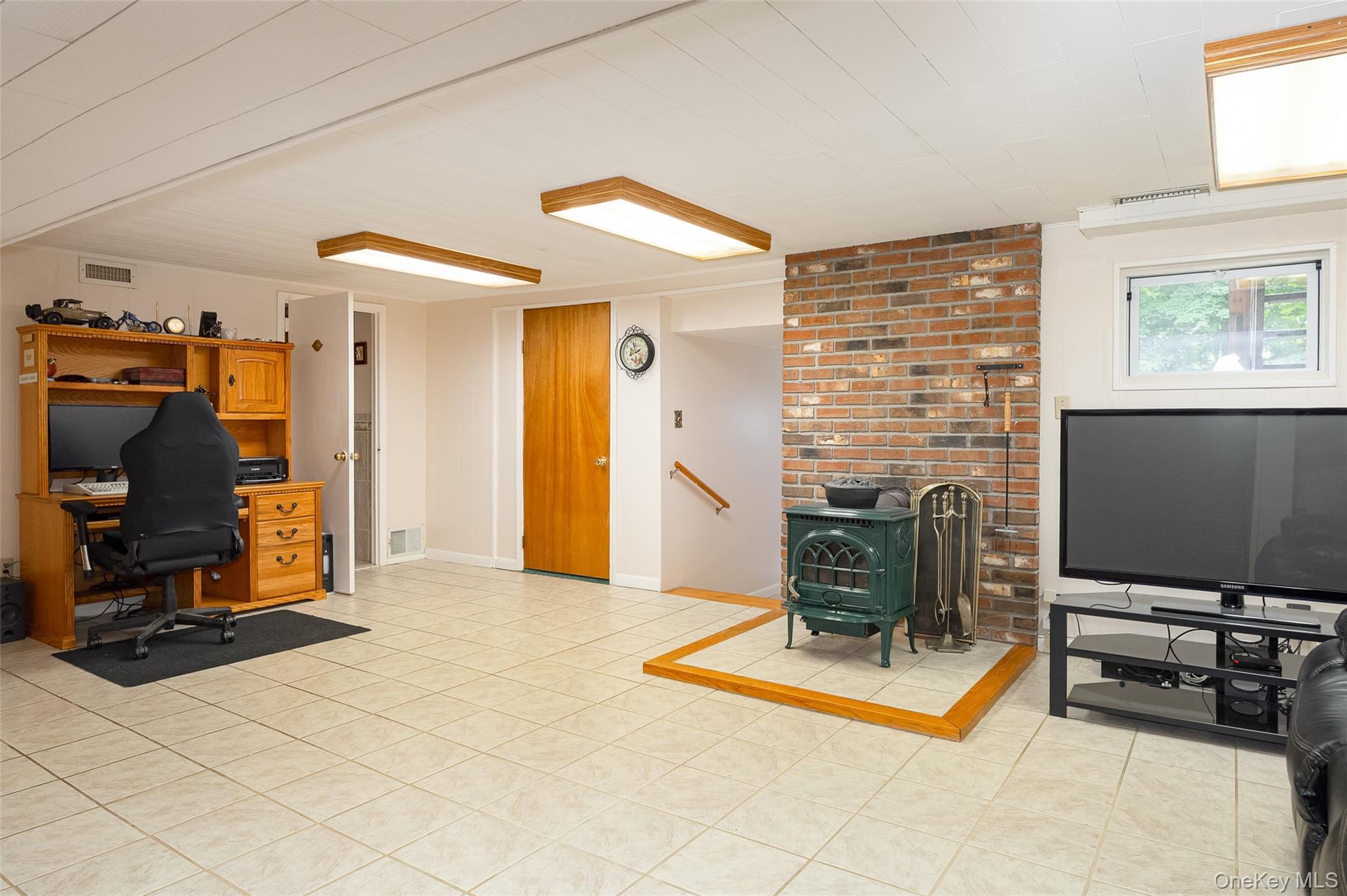 Photo 18 of this property