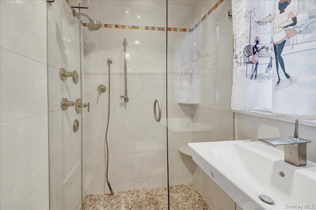 Photo 31 of this property