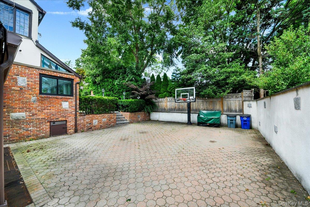 Photo 3 of this property