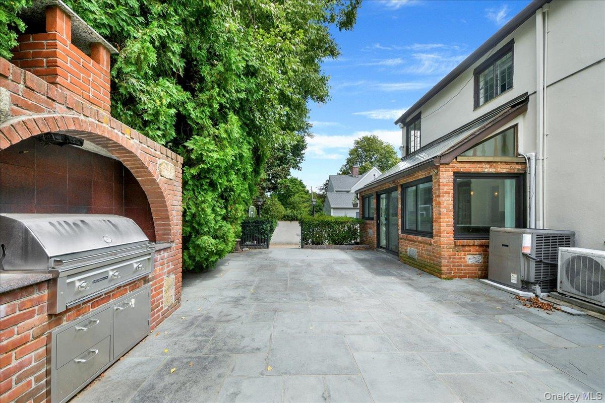 Photo 10 of this property