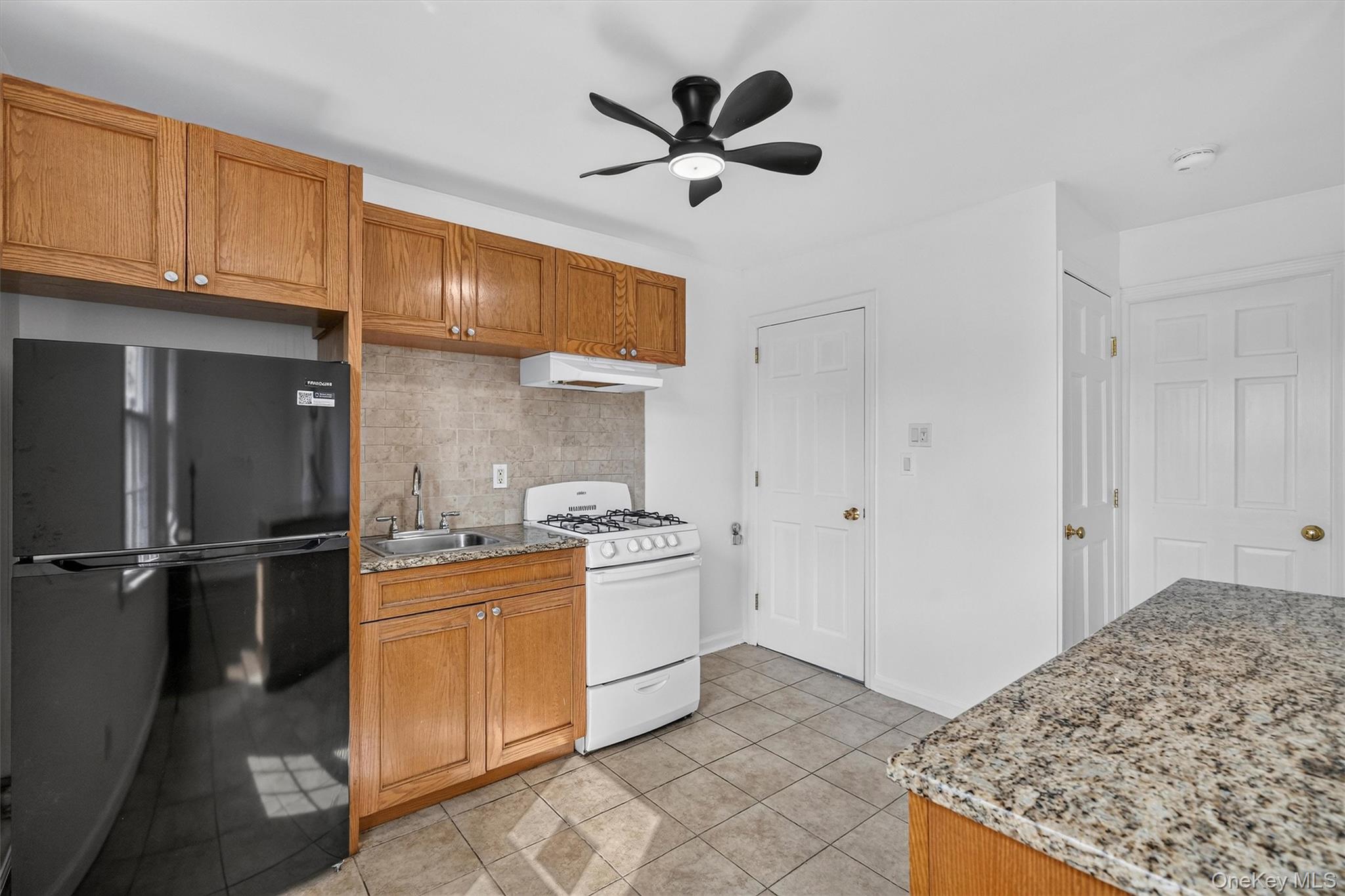 Photo 4 of this property