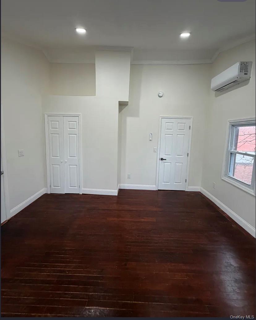 Photo 4 of this property