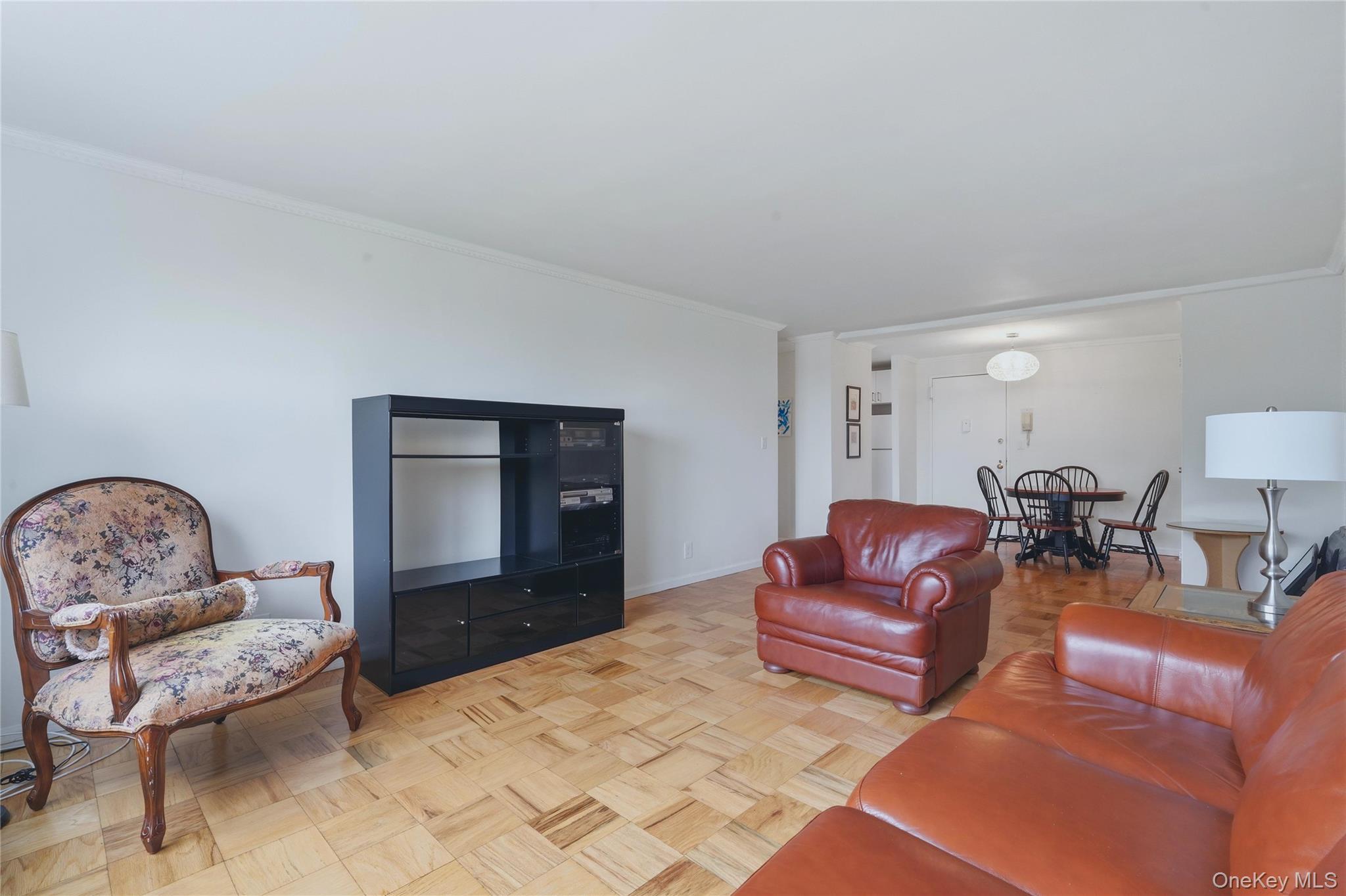 Photo 4 of this property