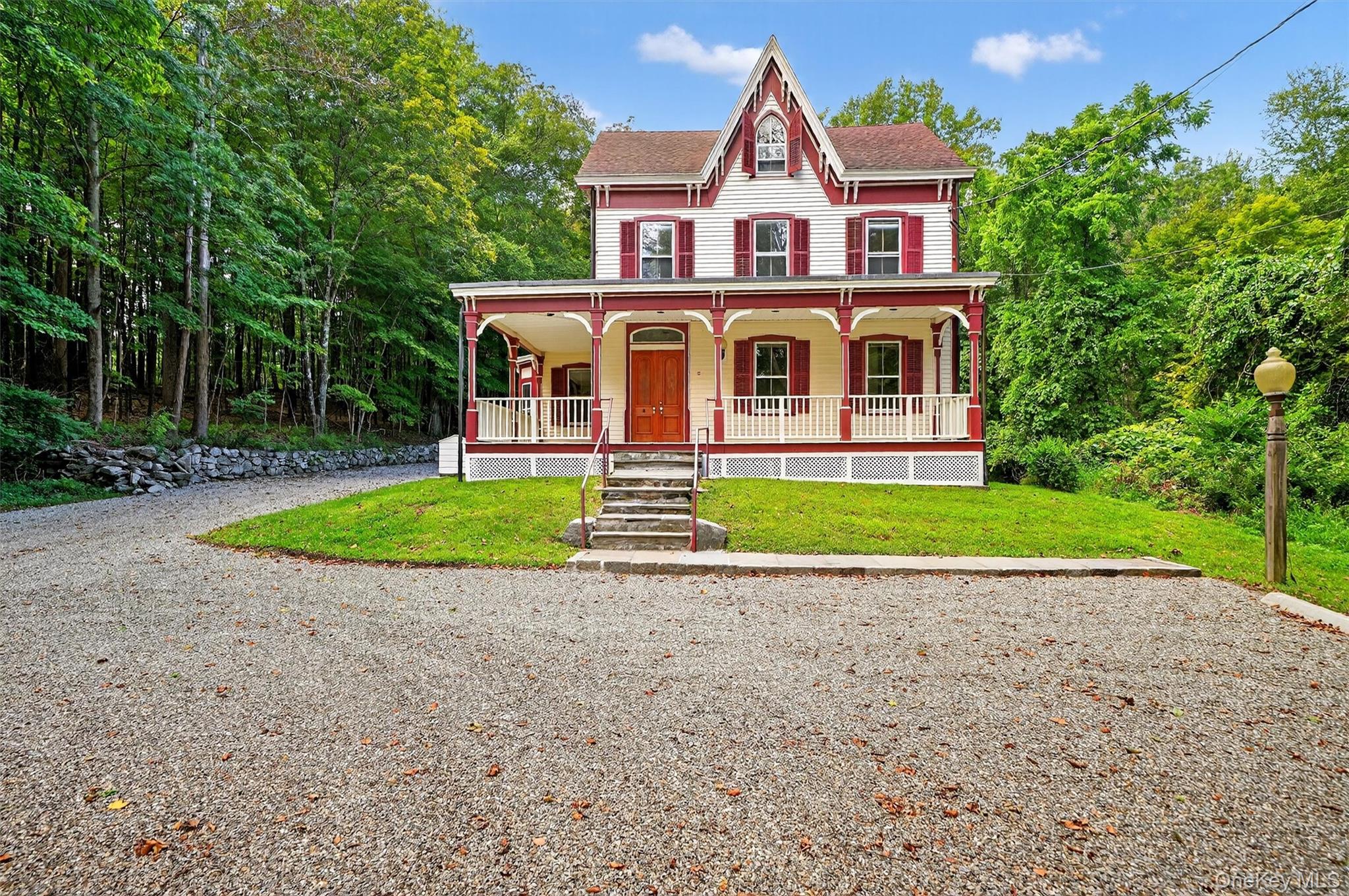 Photo 4 of this property