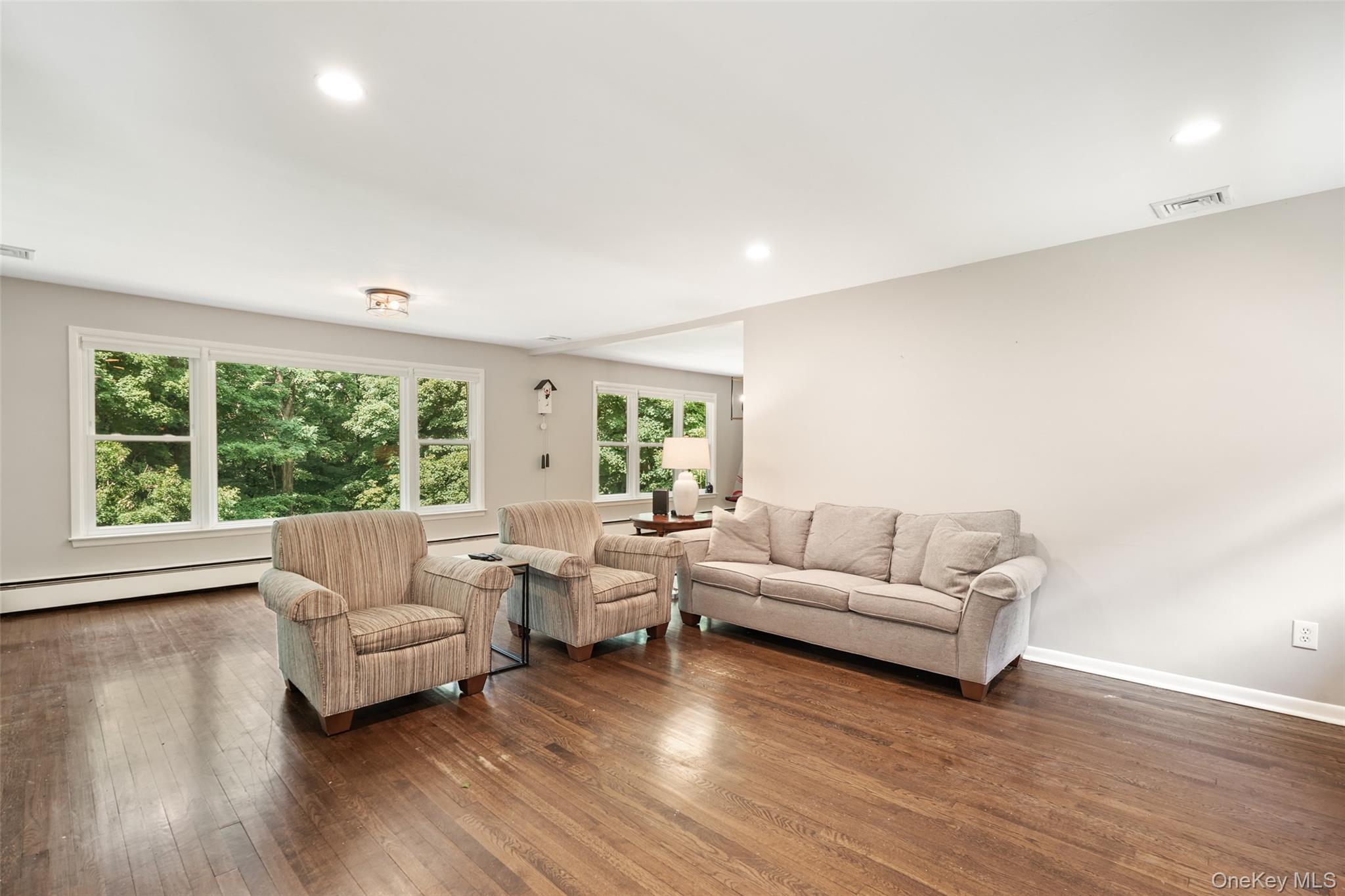 Photo 3 of this property