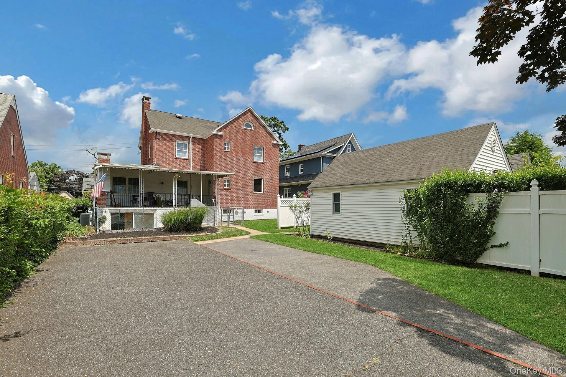 Photo 3 of this property