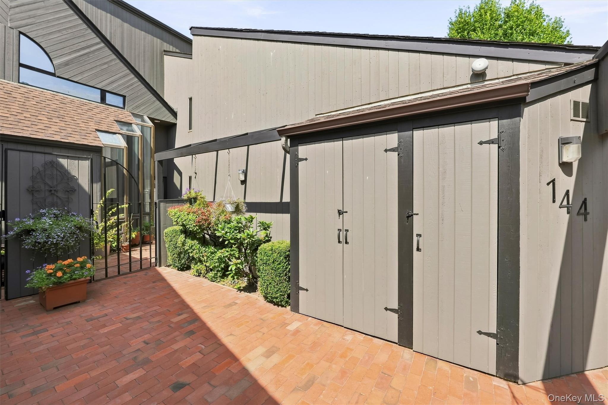 Photo 6 of this property