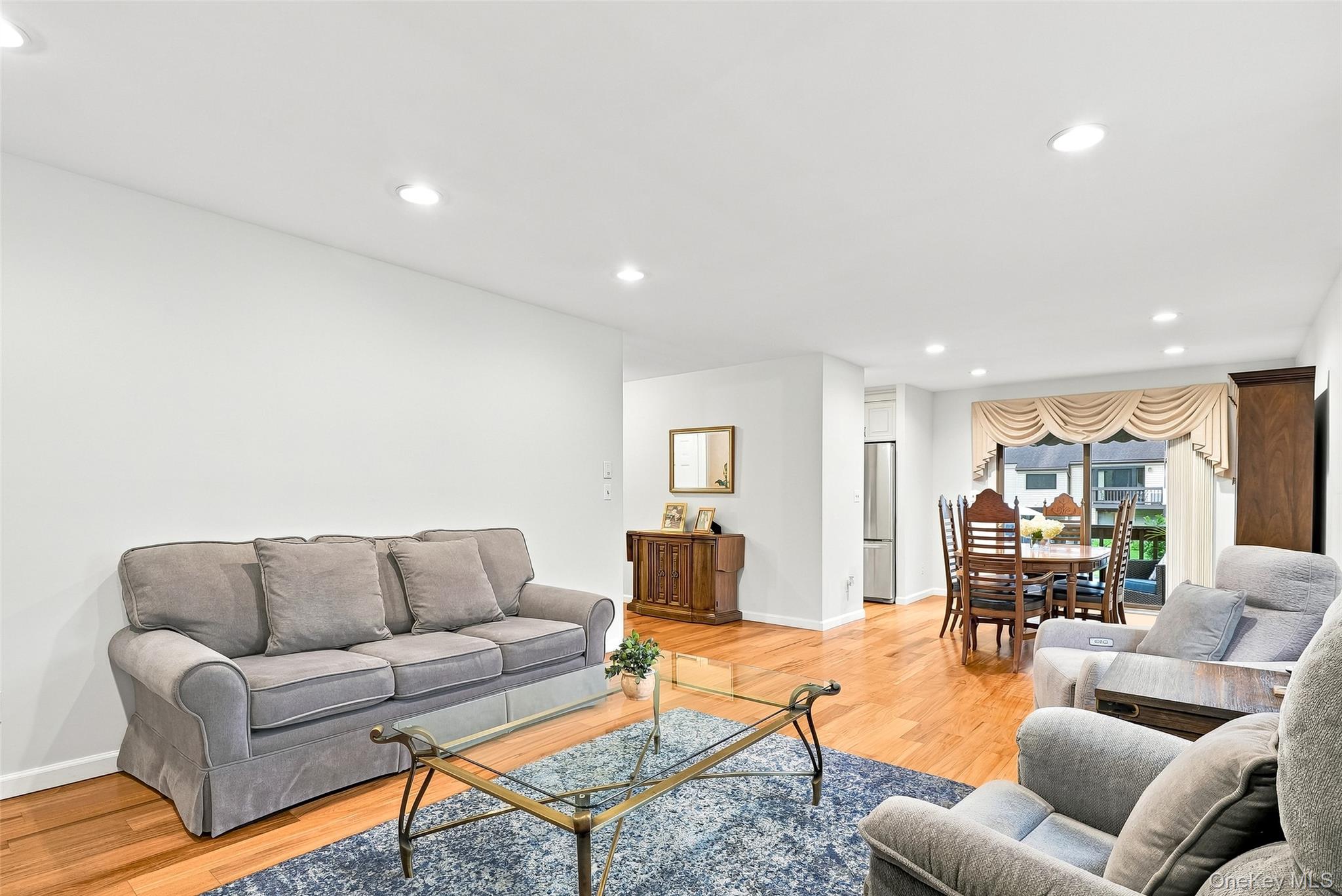 Photo 6 of this property