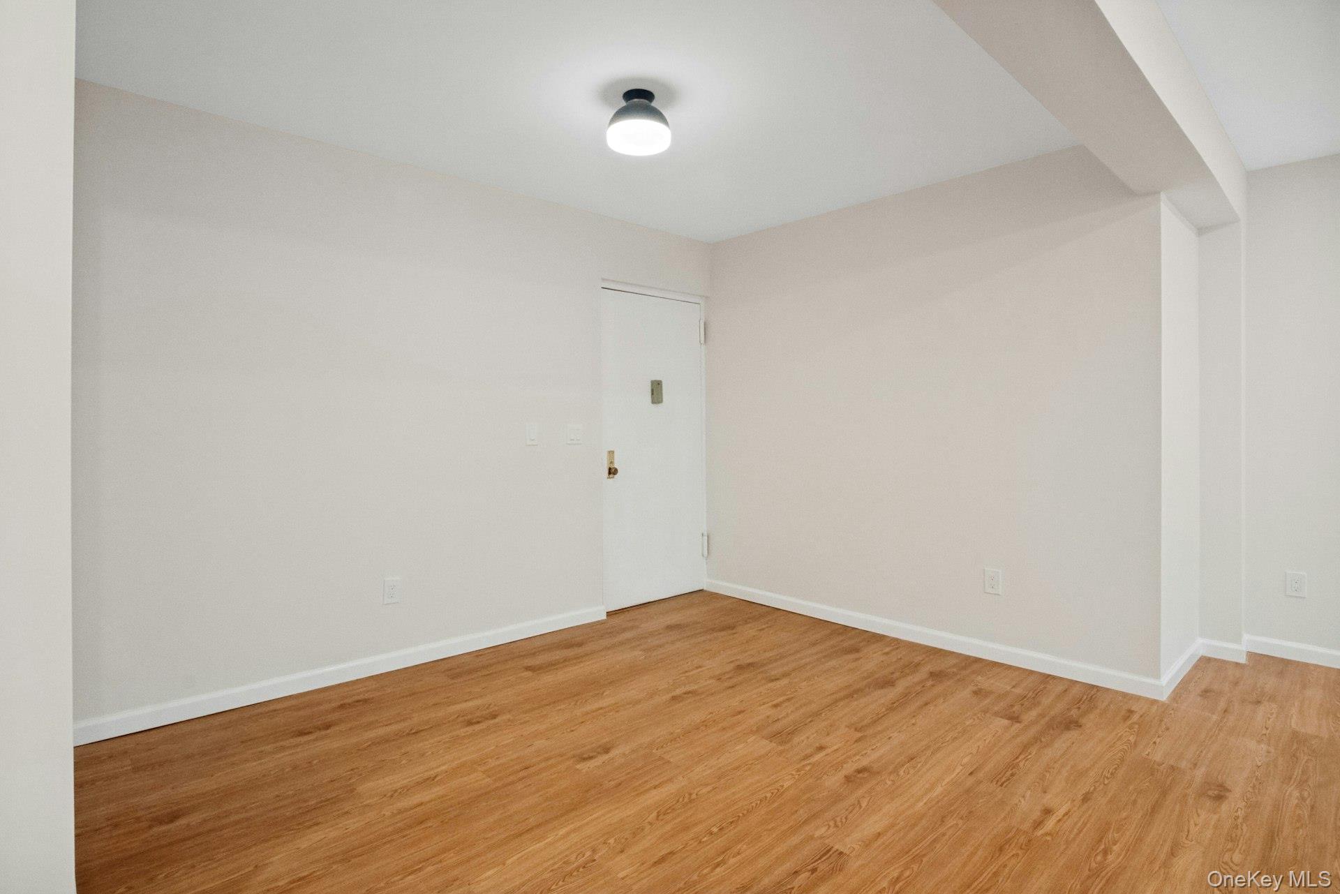 Photo 4 of this property