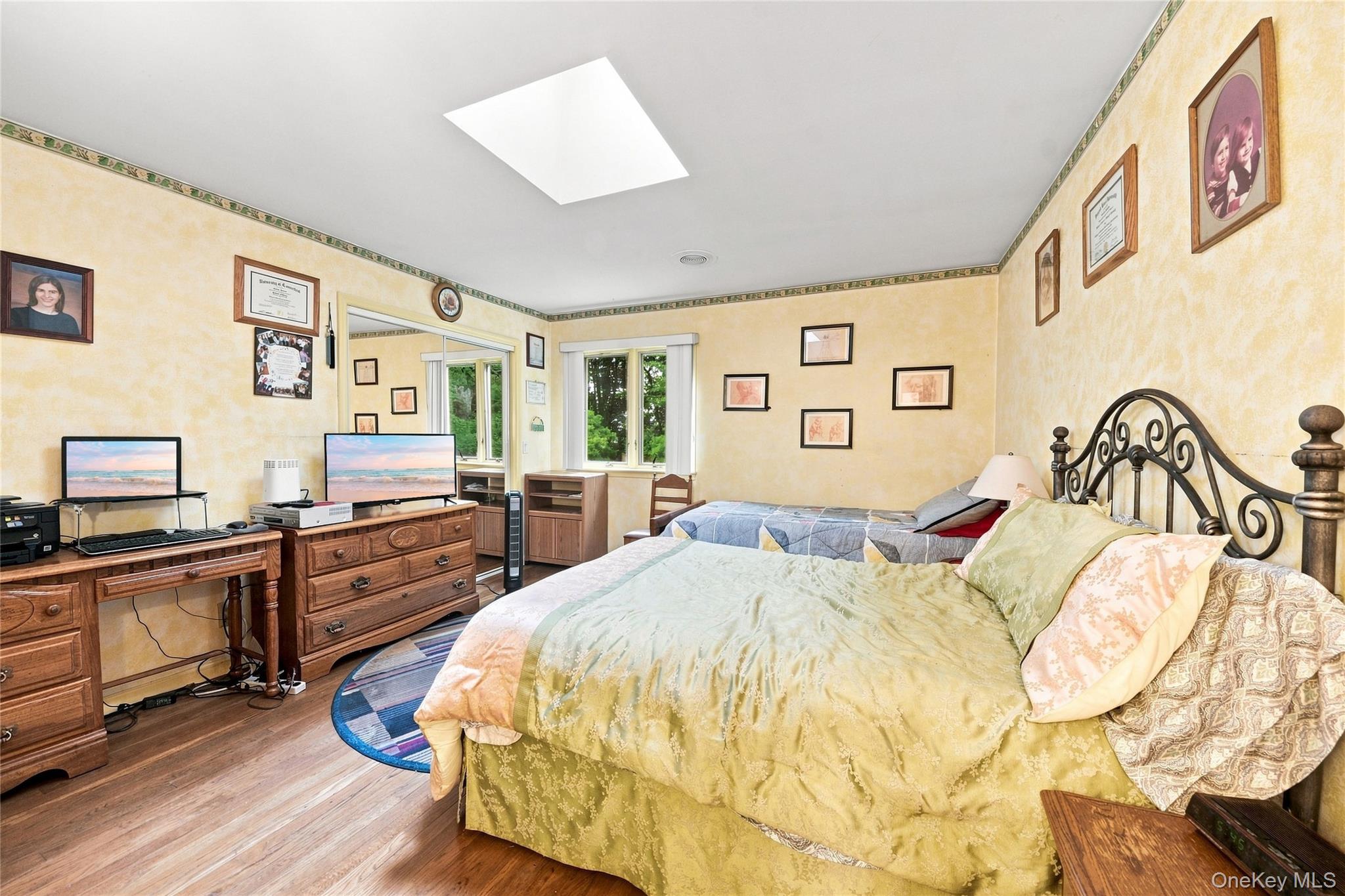 Photo 4 of this property