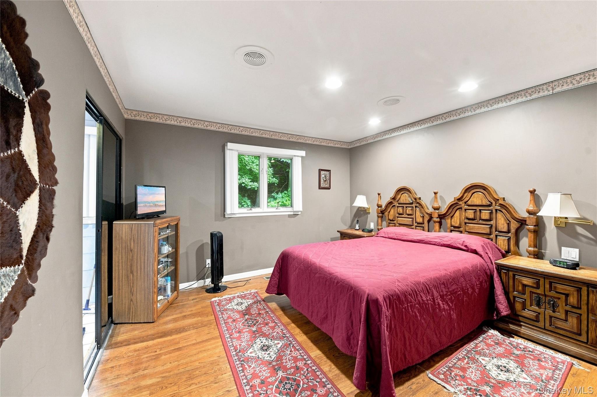 Photo 11 of this property