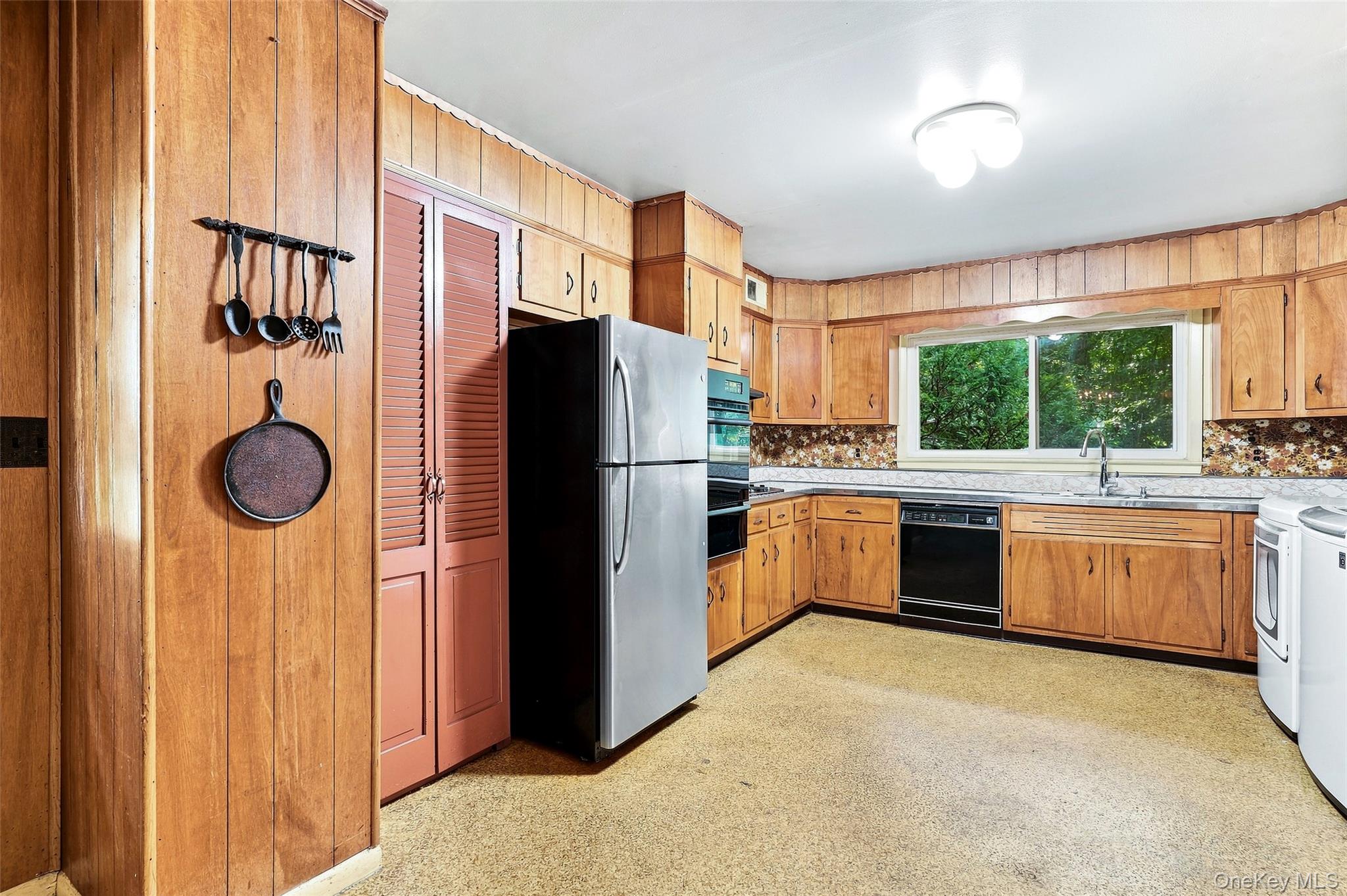 Photo 9 of this property
