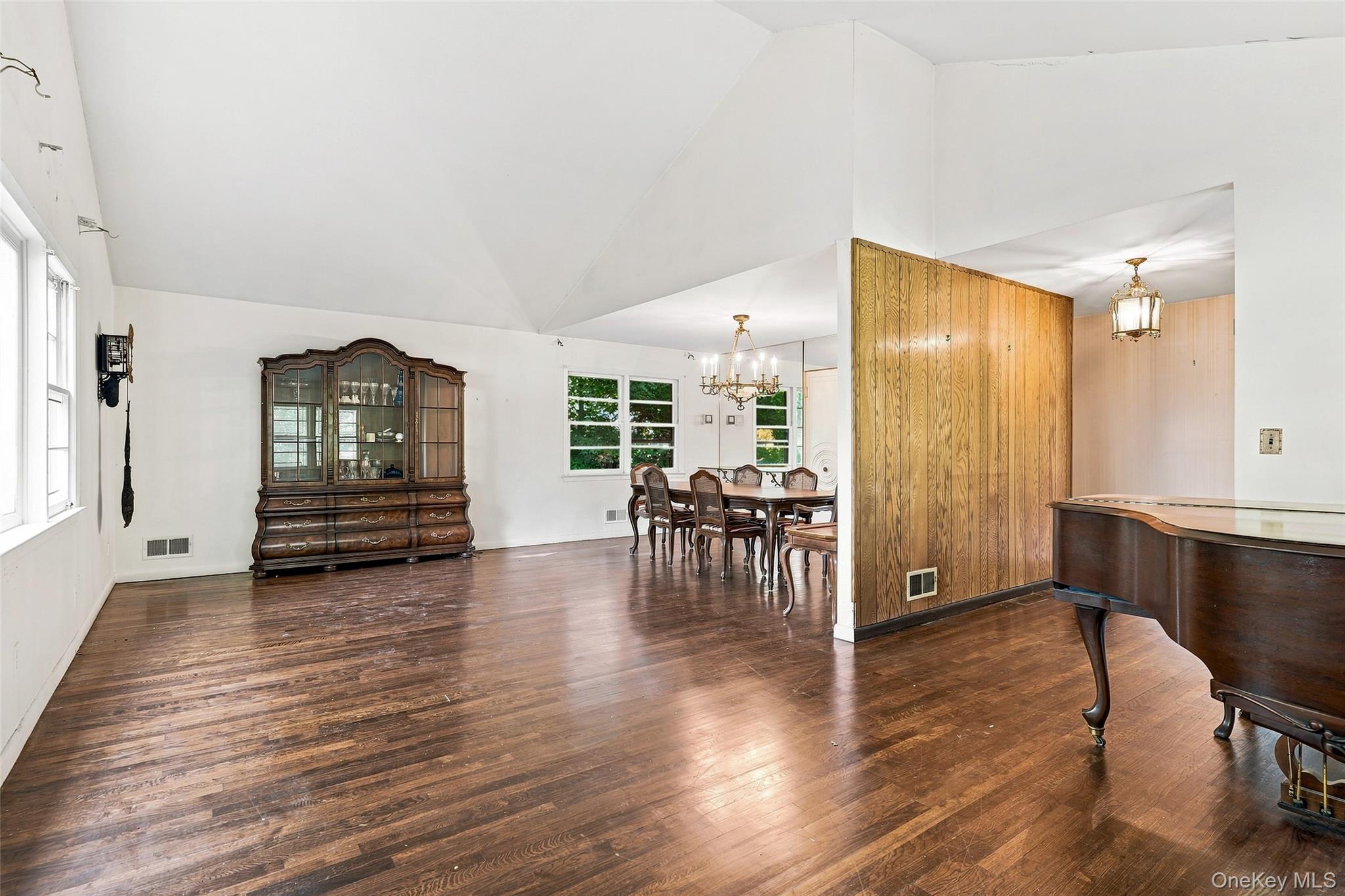 Photo 3 of this property