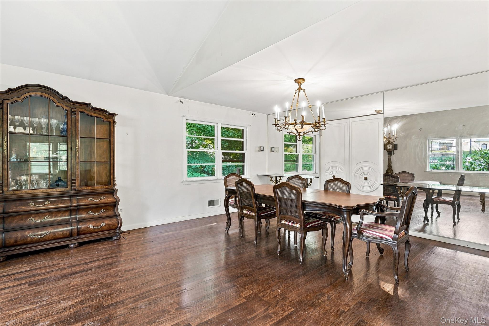 Photo 6 of this property