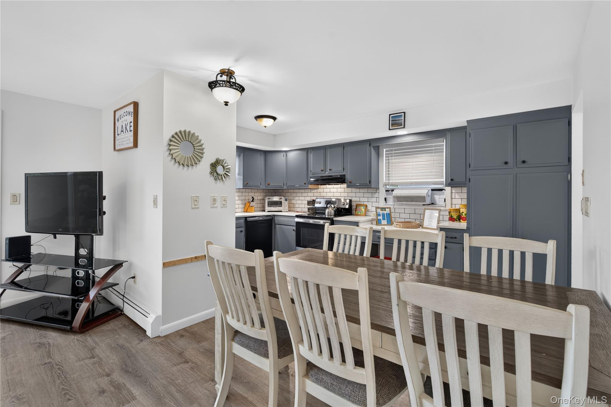 Photo 9 of this property