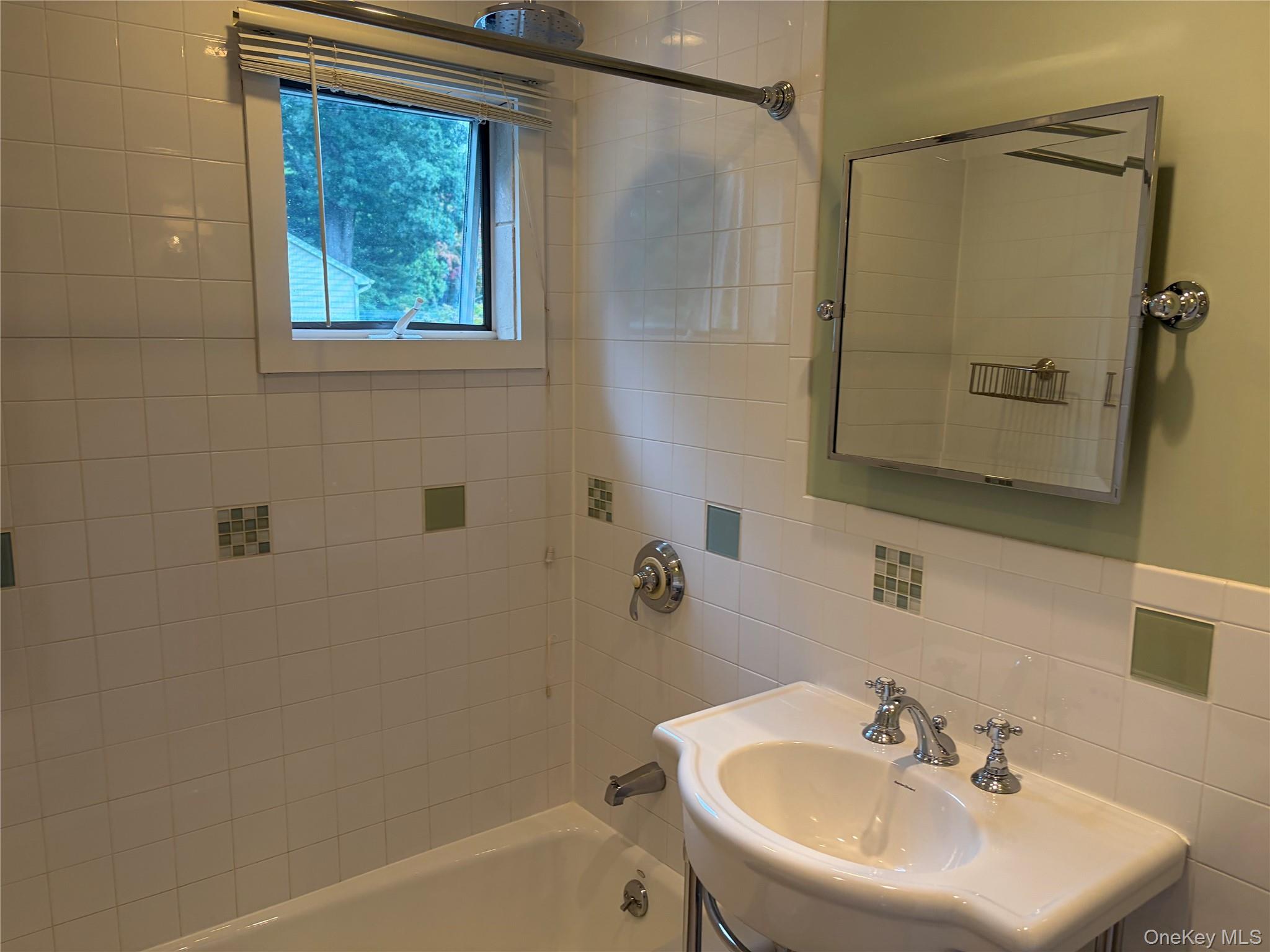 Photo 7 of this property