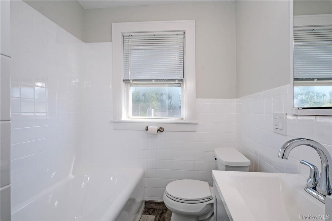 Photo 4 of this property