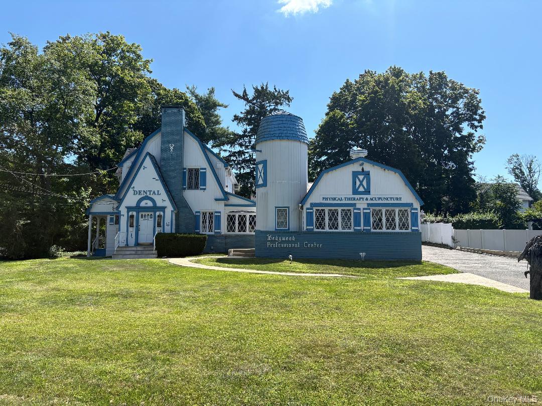 Photo 4 of this property