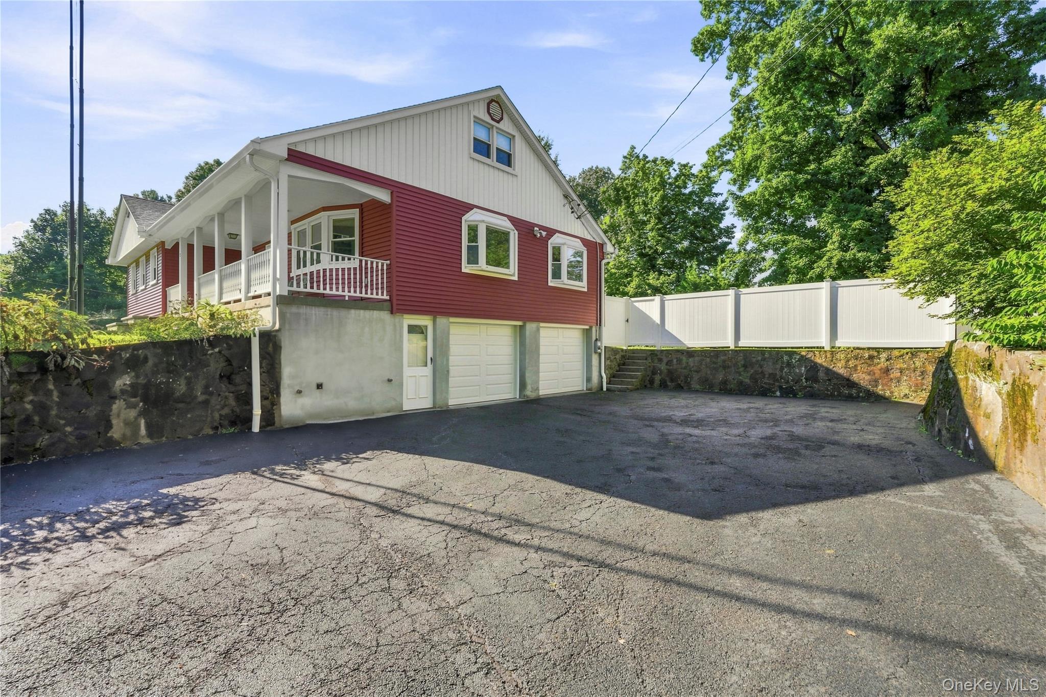 Photo 4 of this property