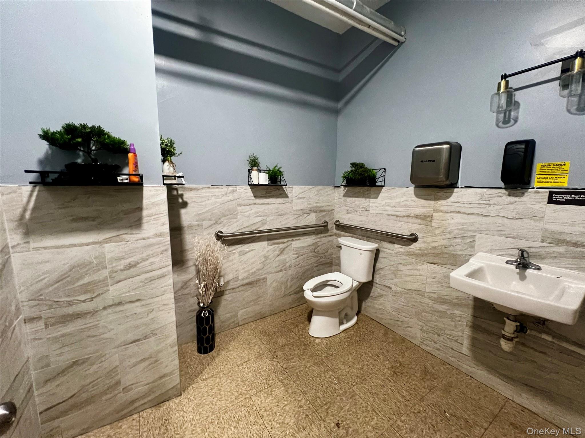 Photo 4 of this property