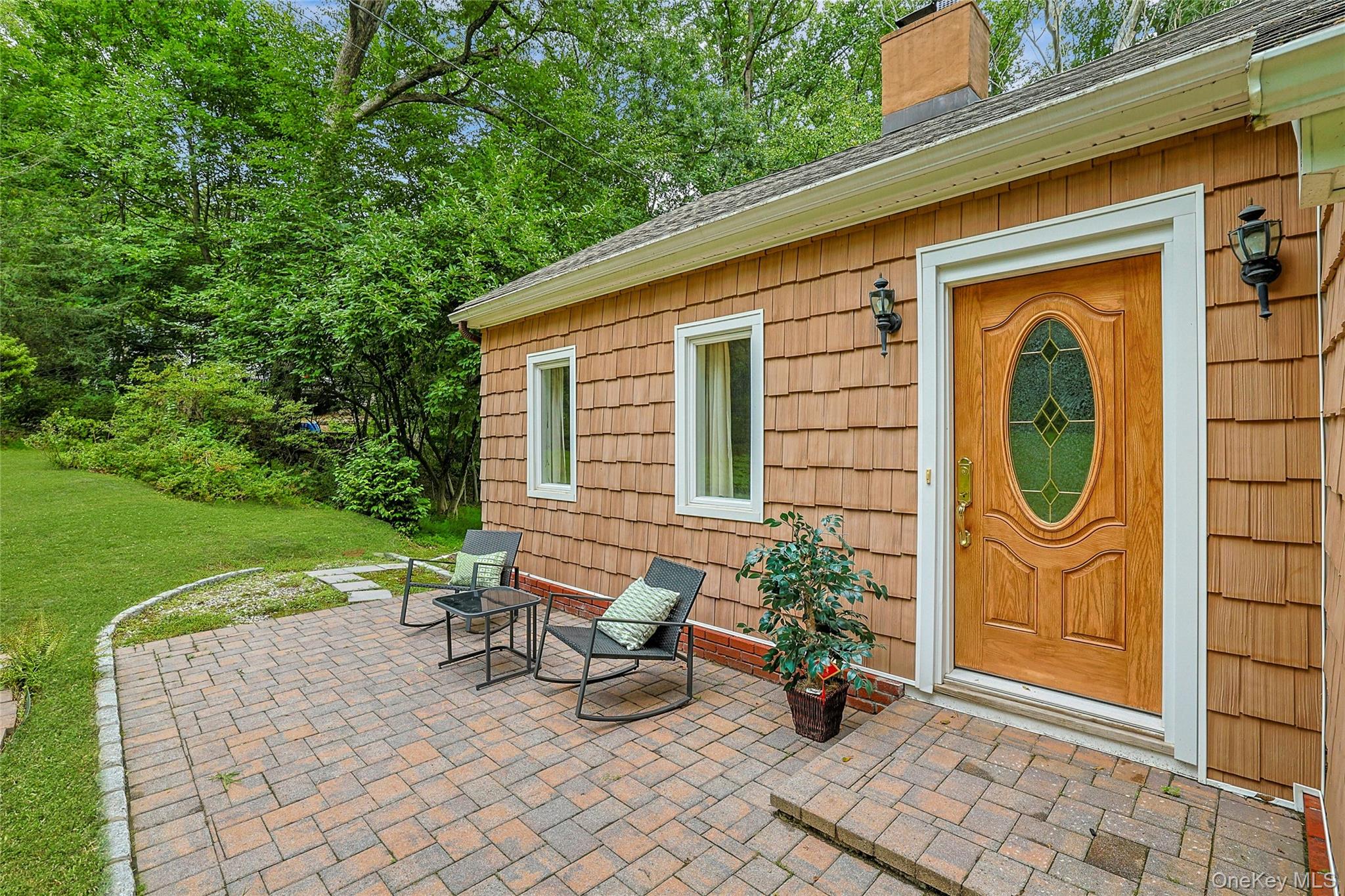 Photo 3 of this property