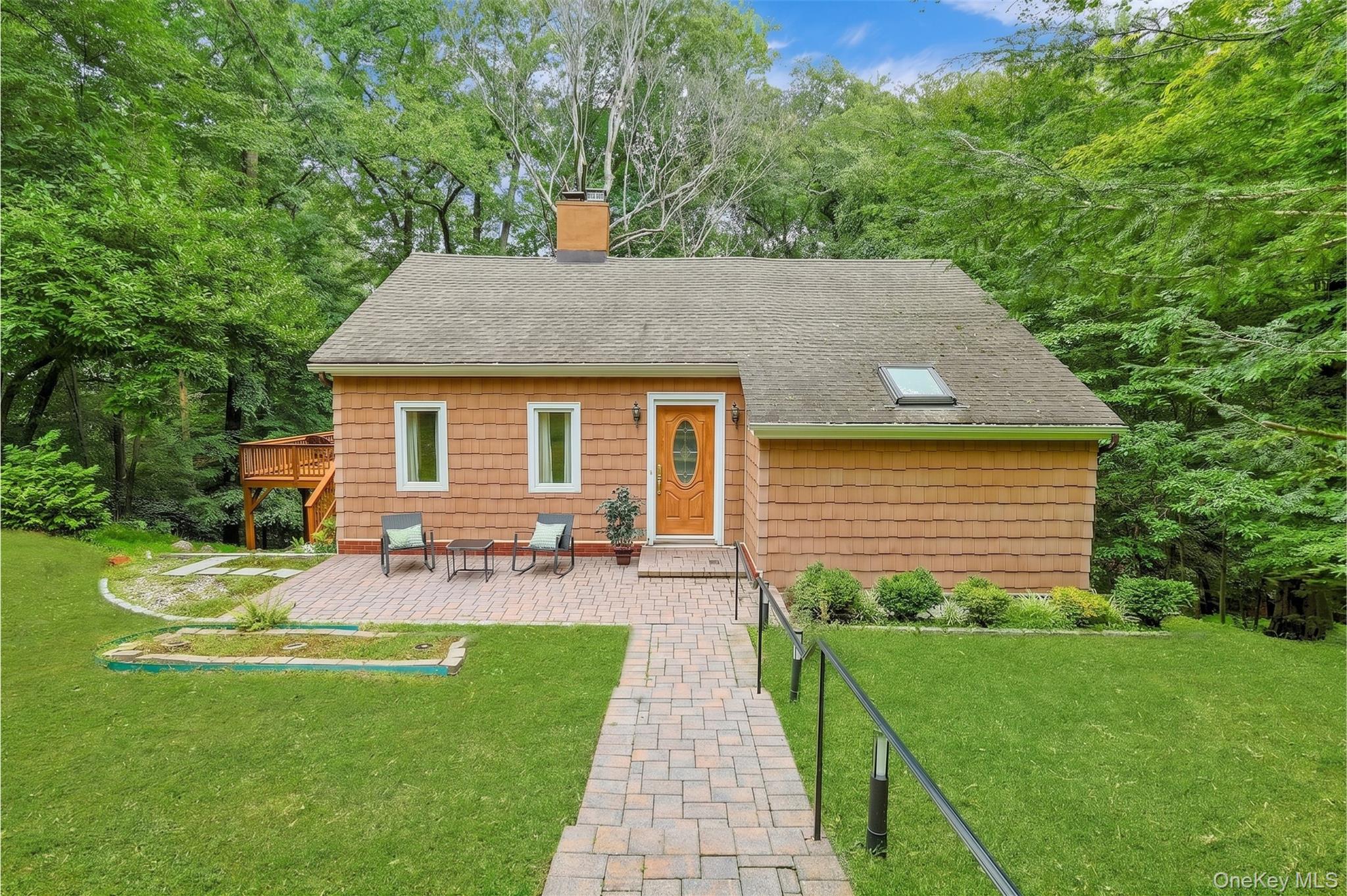 Top 10 Reasons to love 10 Highclere Ln Valhalla NY: The Idyllic Settin...