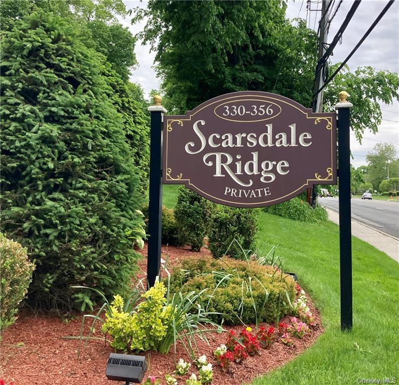 Beautifully updated 1BR/1B in Scarsdale Ridge. Bright open layout with...