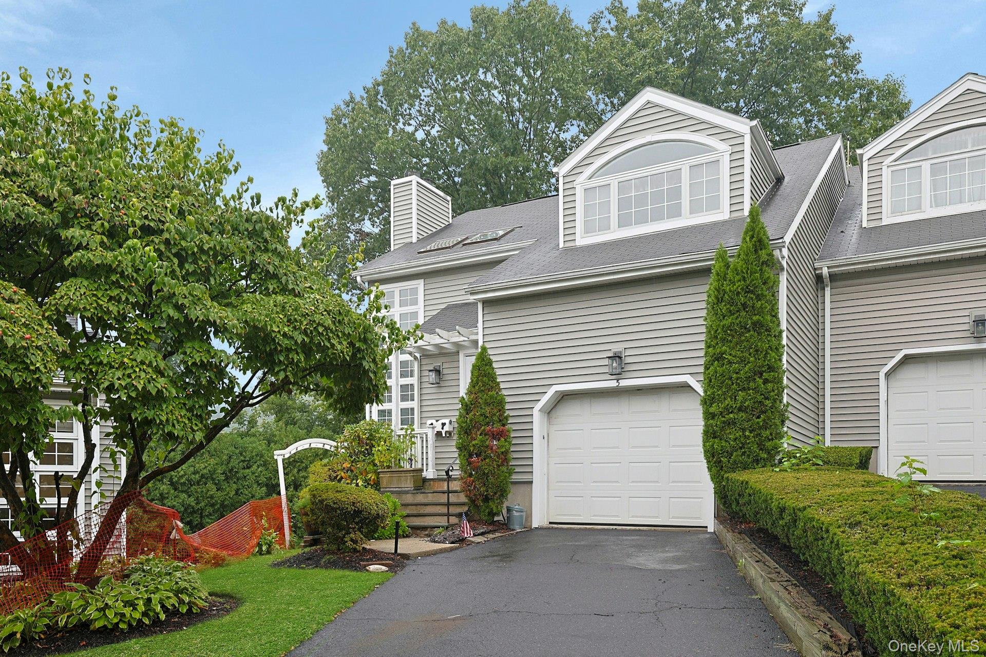 Photo 3 of this property